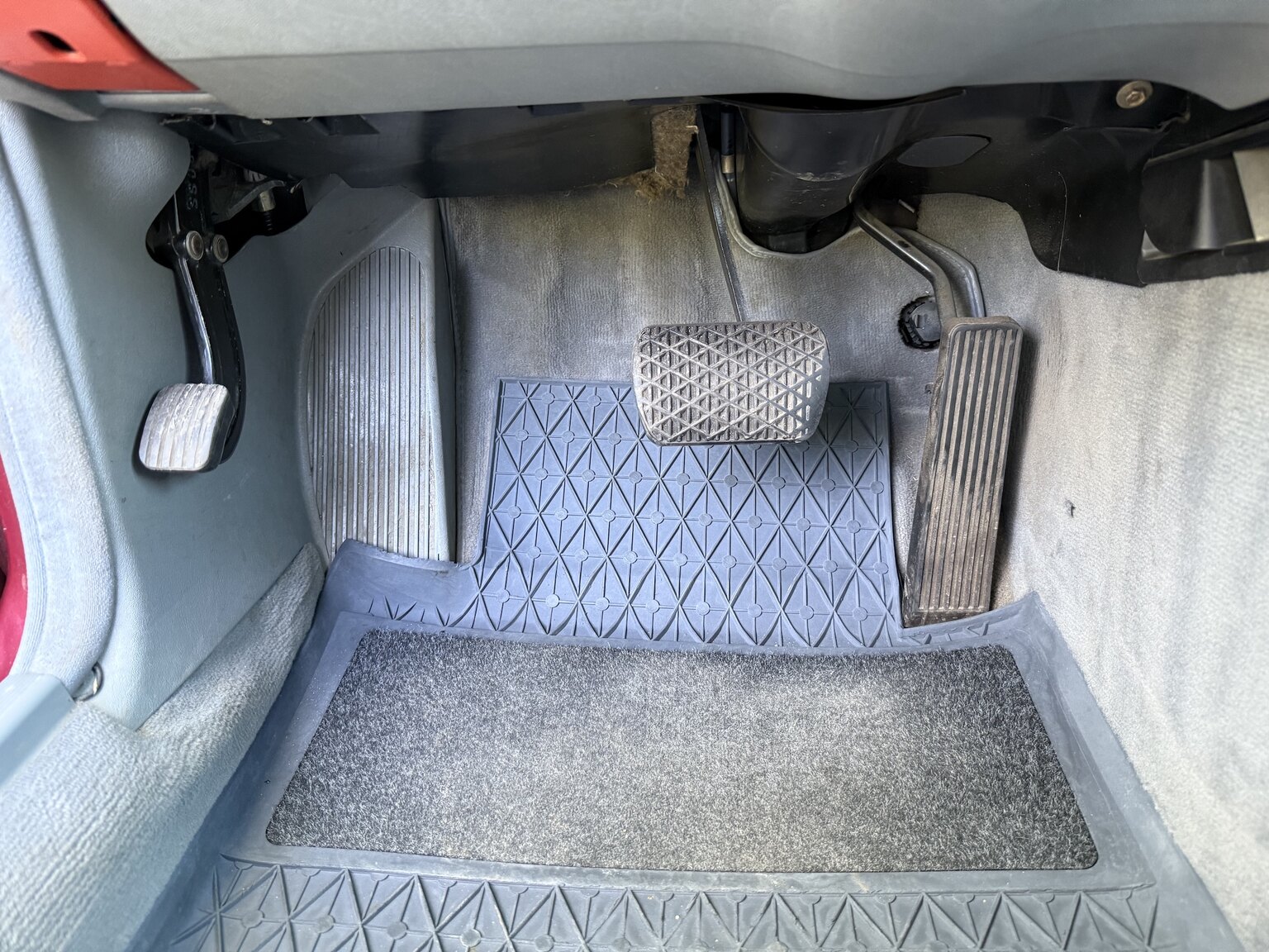 Interior image of 1991 Mercedes-Benz 300 E-24