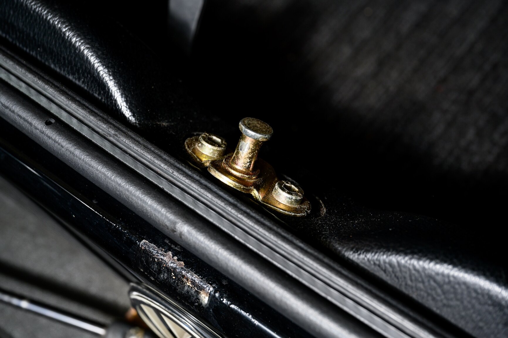 Innenraumfoto von 1991 Volkswagen Golf Country Chrome Edition (37)