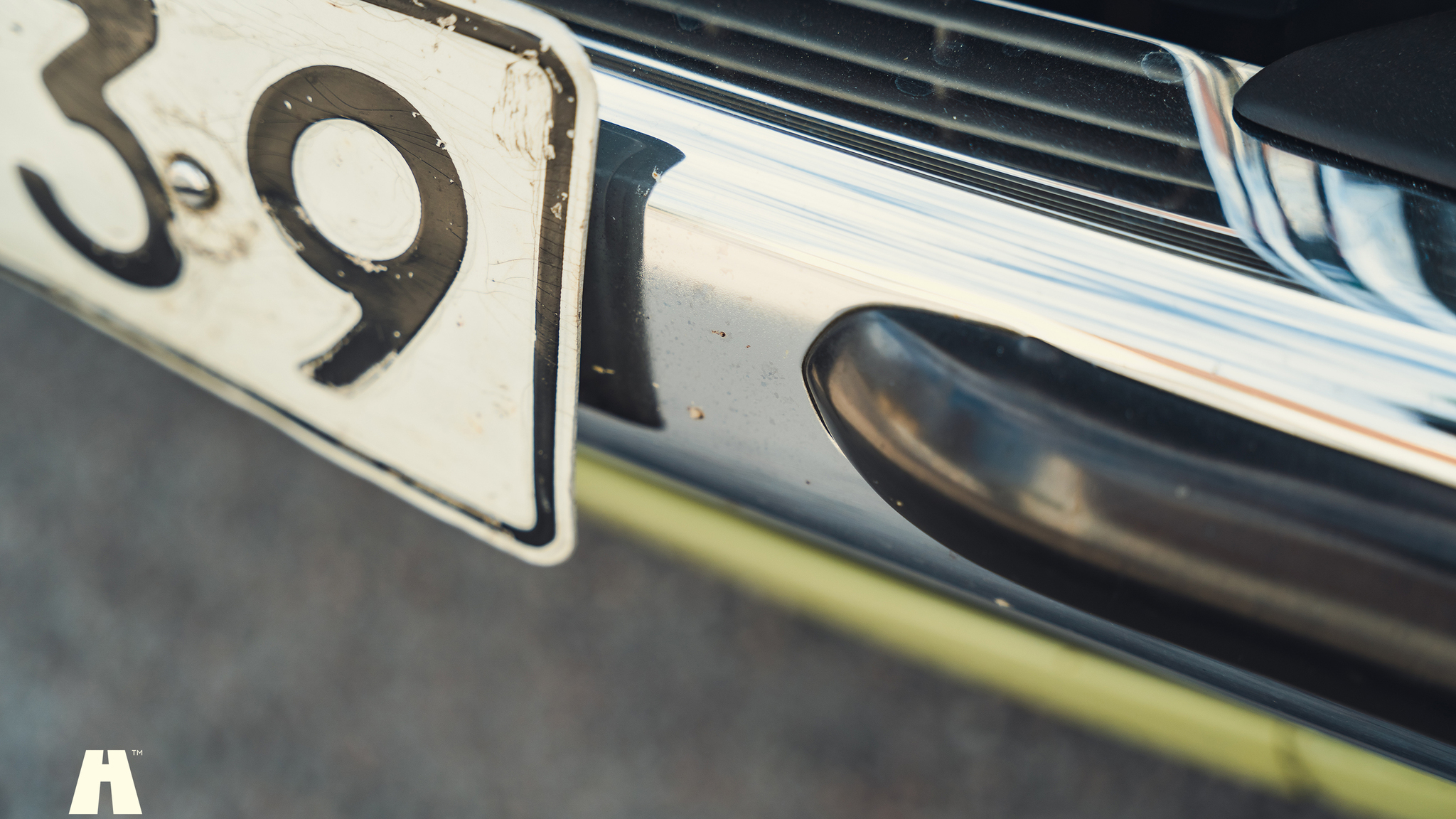 Exterior image of 1979 Mercedes Benz 230