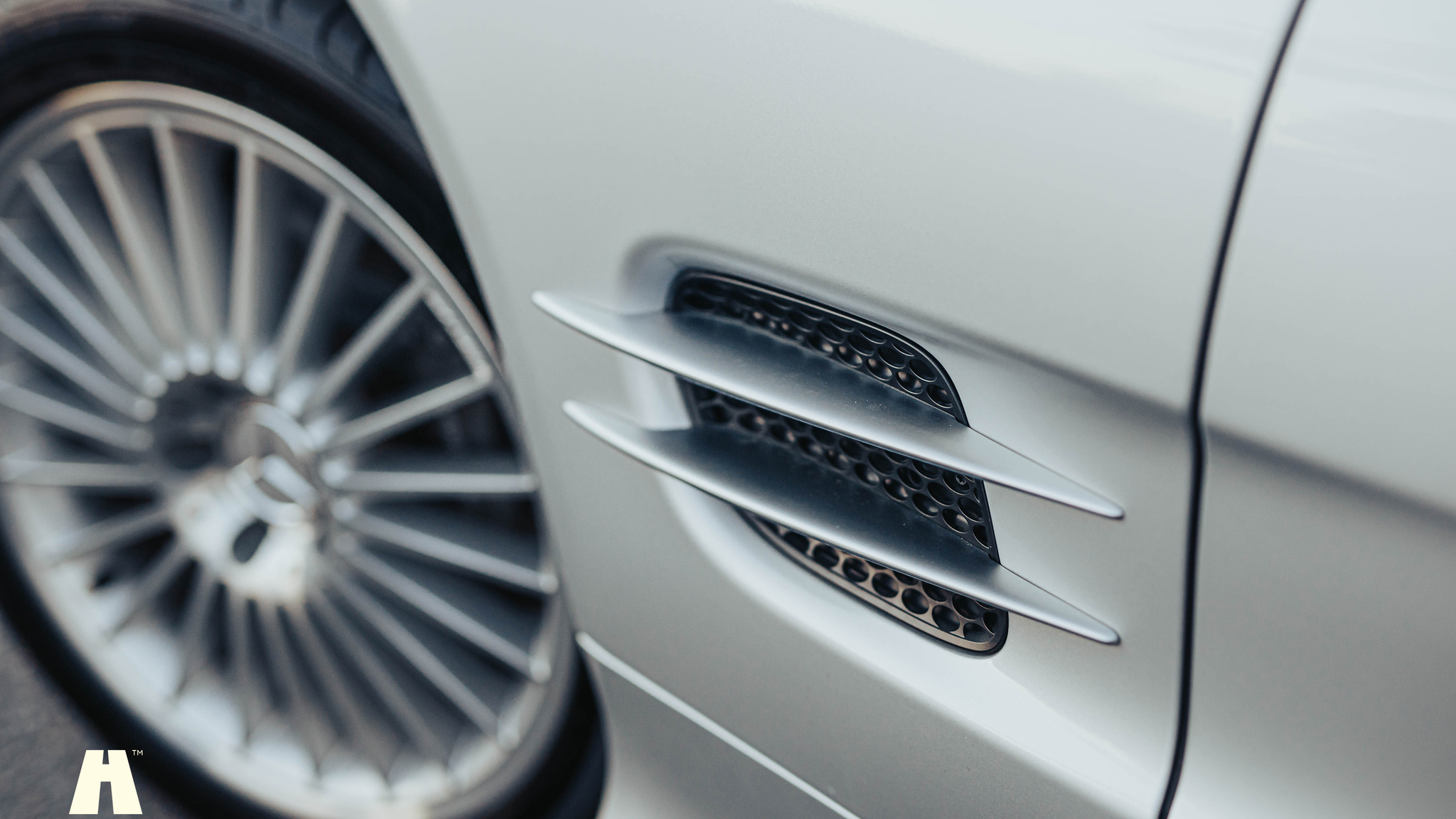 Exterior image of 2006 Mercedes Benz SL350 (59)