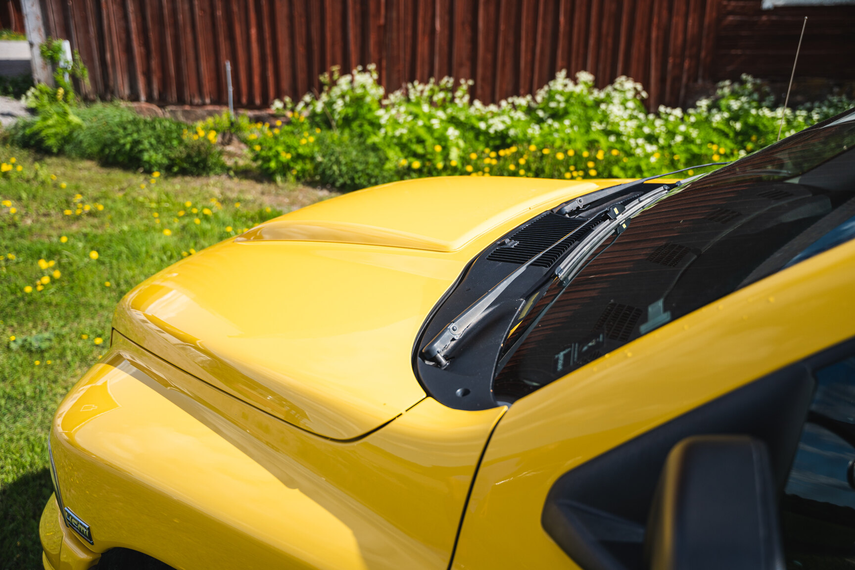 Exteriörbild på 2005 Dodge Ram 1500 Bumble Bee