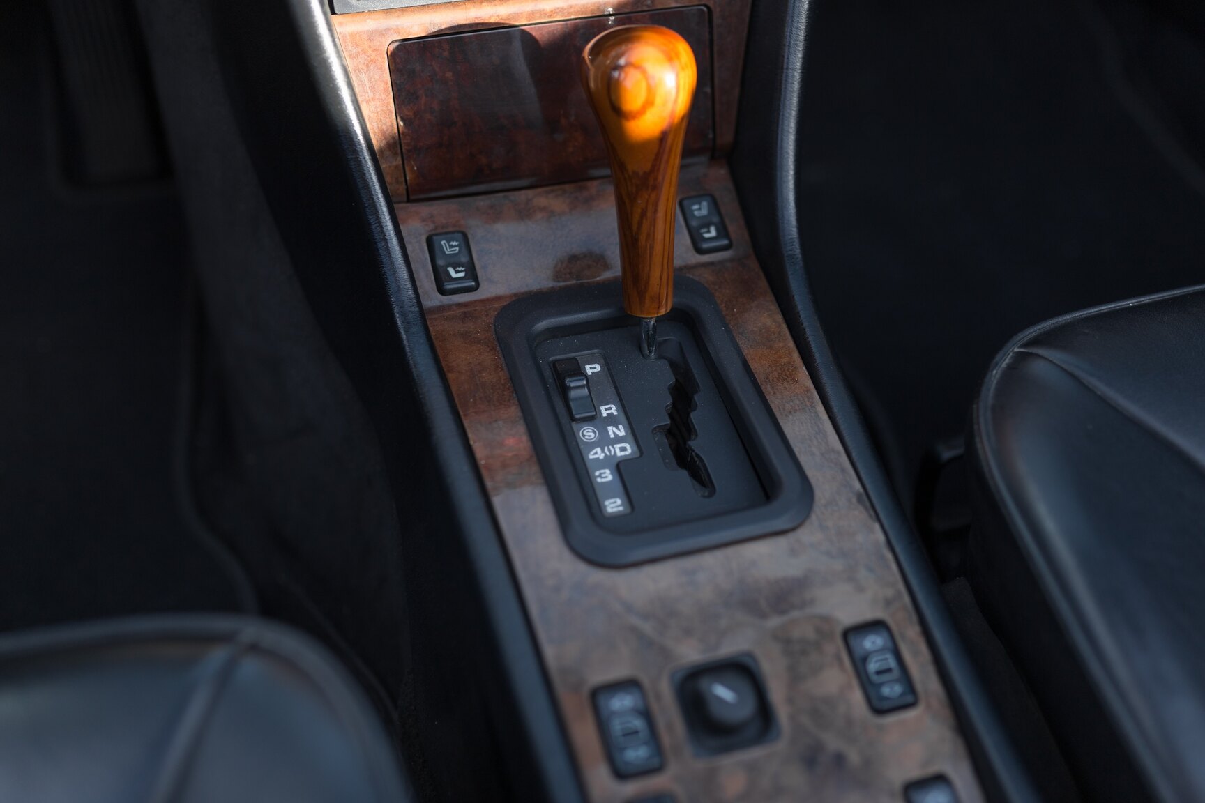 Interior image of 1993 Mercedes-Benz 300 CE-24 Cabriolet