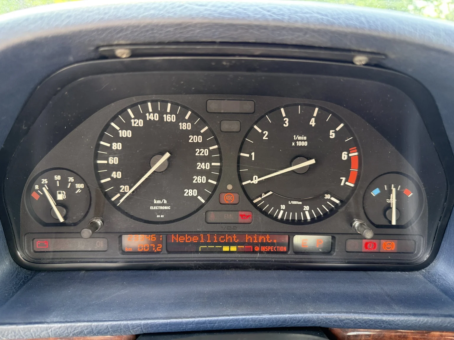 Innenraumfoto von 1990 BMW 750i (31)