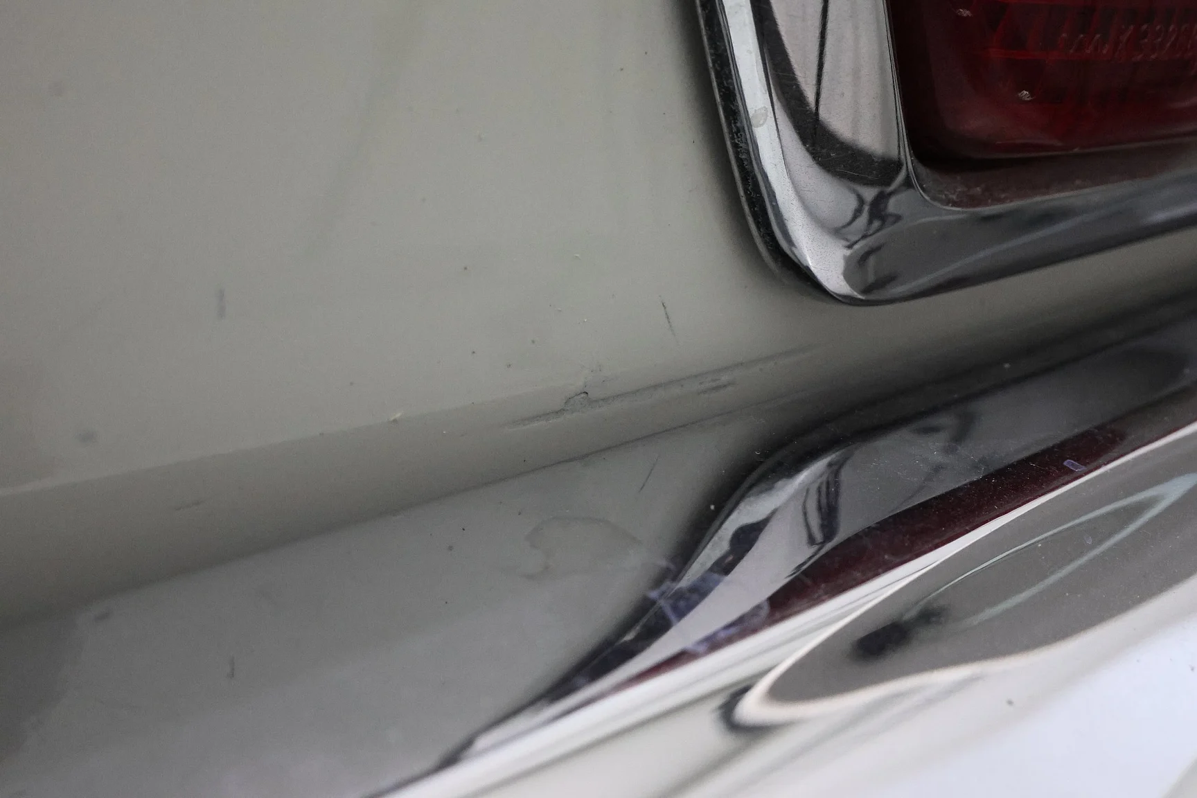 Exterior image of 1972 Mercedes-Benz 280 SE 4.5  (38)