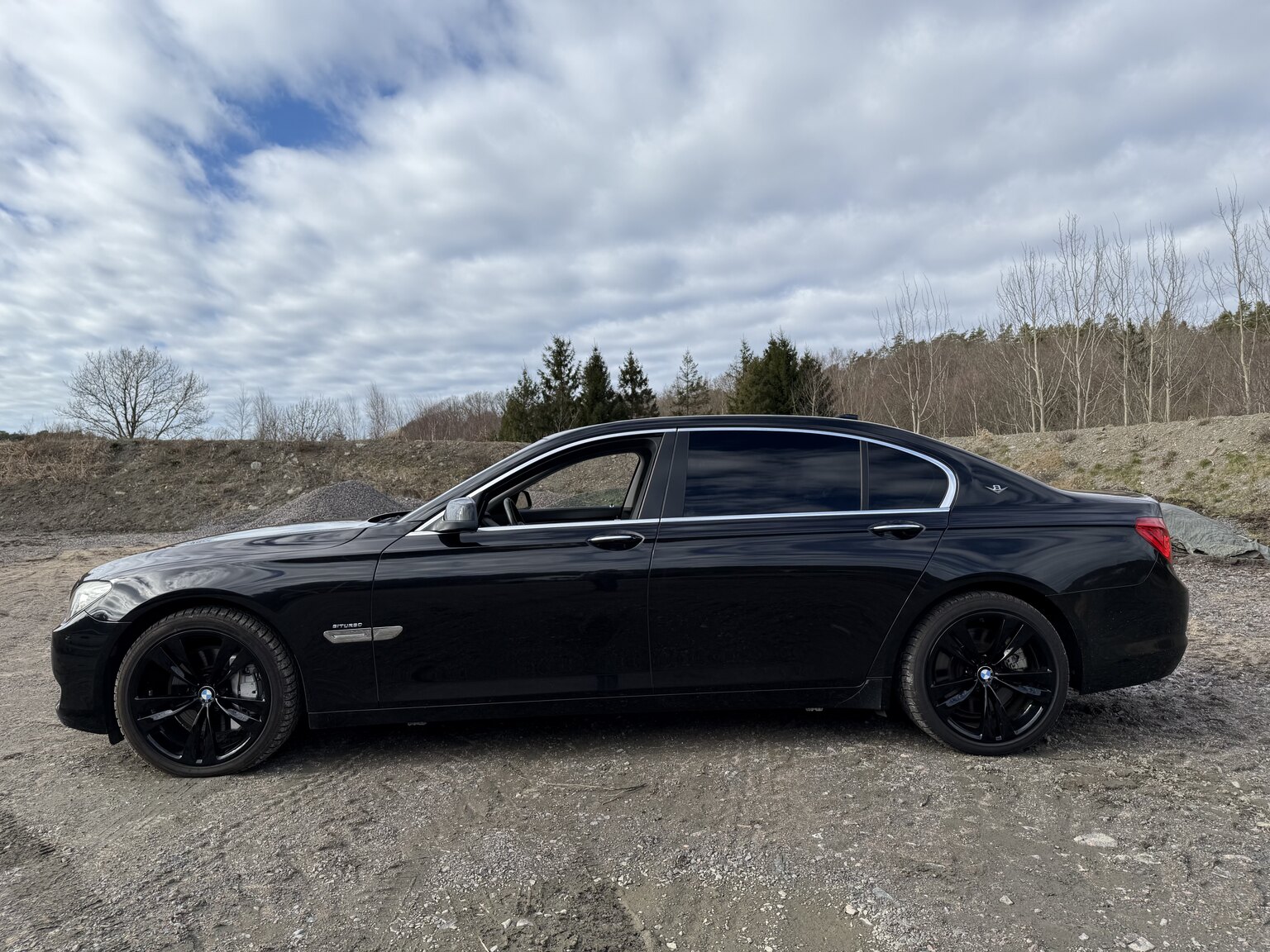 Exteriörbild på 2009 BMW 750Li