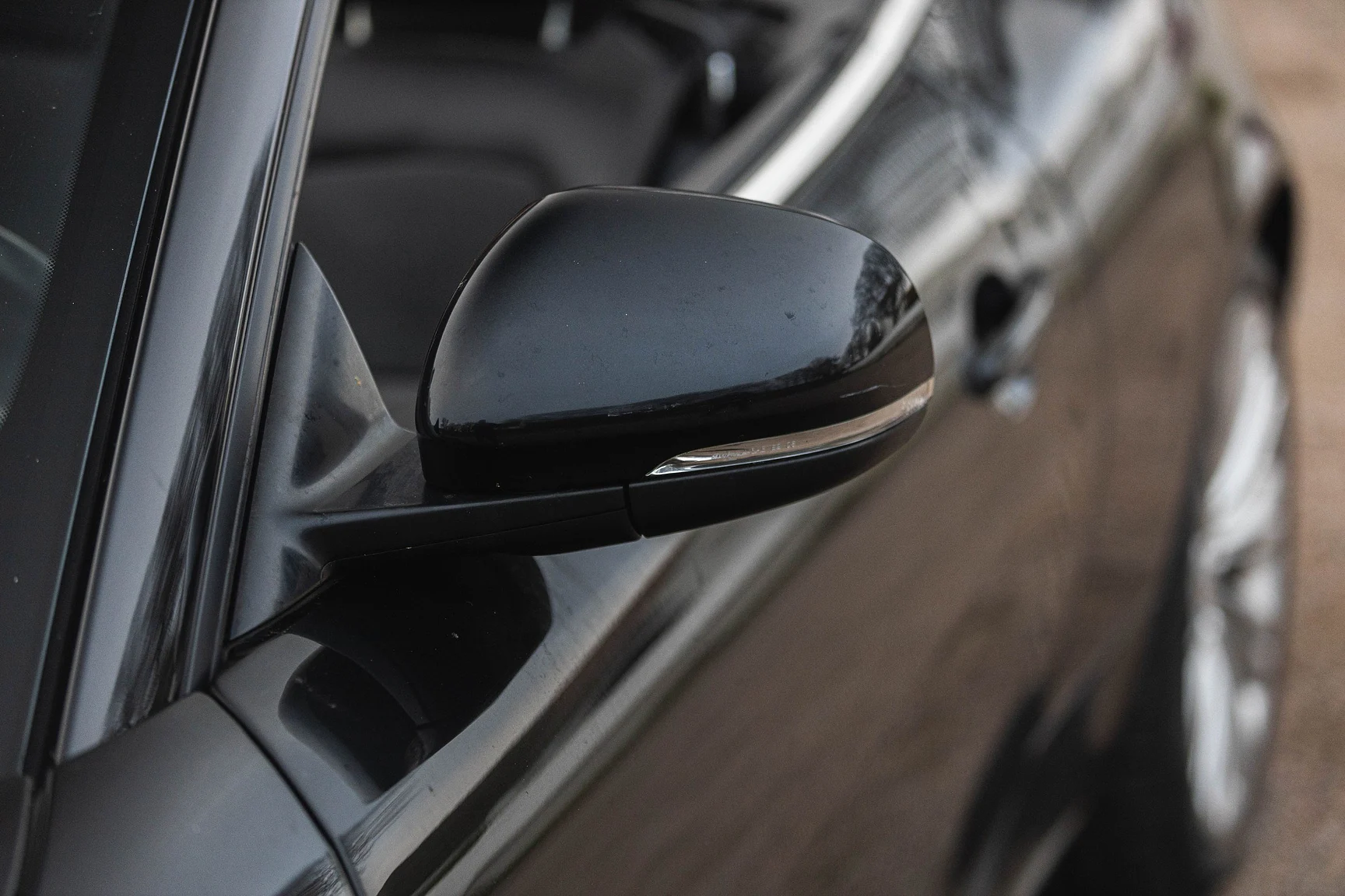 Exterior image of 2011 Jaguar XK Cabriolet (35)