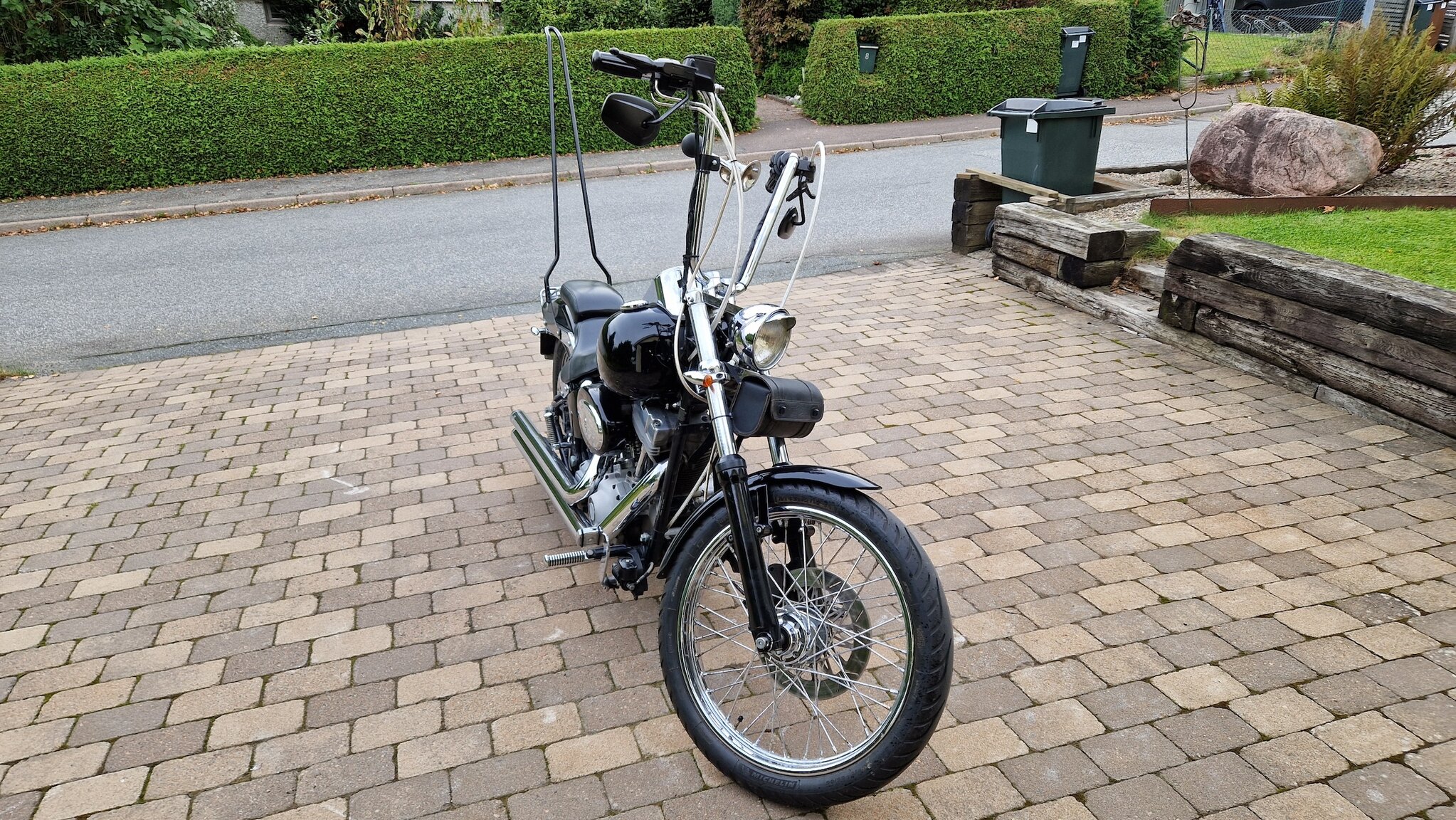 Exterior image of 2000 Harley-Davidson Softail Standard 1.4 Twin Cam 88B