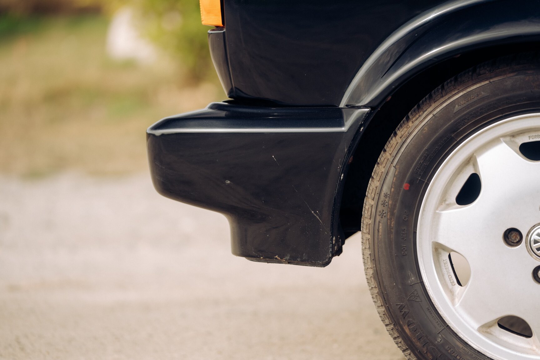 Exterior image of 1991 VW Golf Cabriolet "Etienne Aigner Edition"