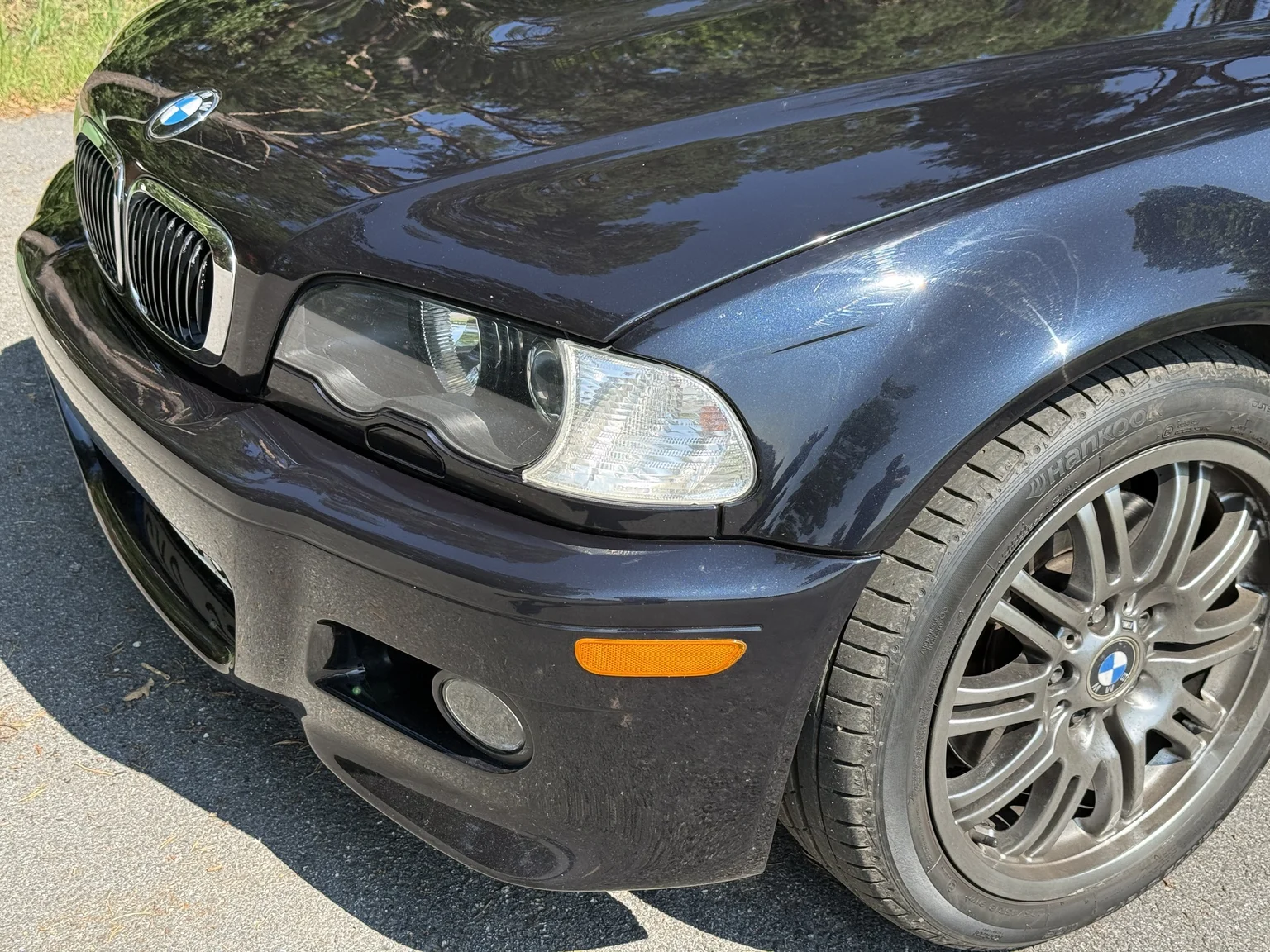 Exterior image of 2004 BMW M3 Coupé (16)