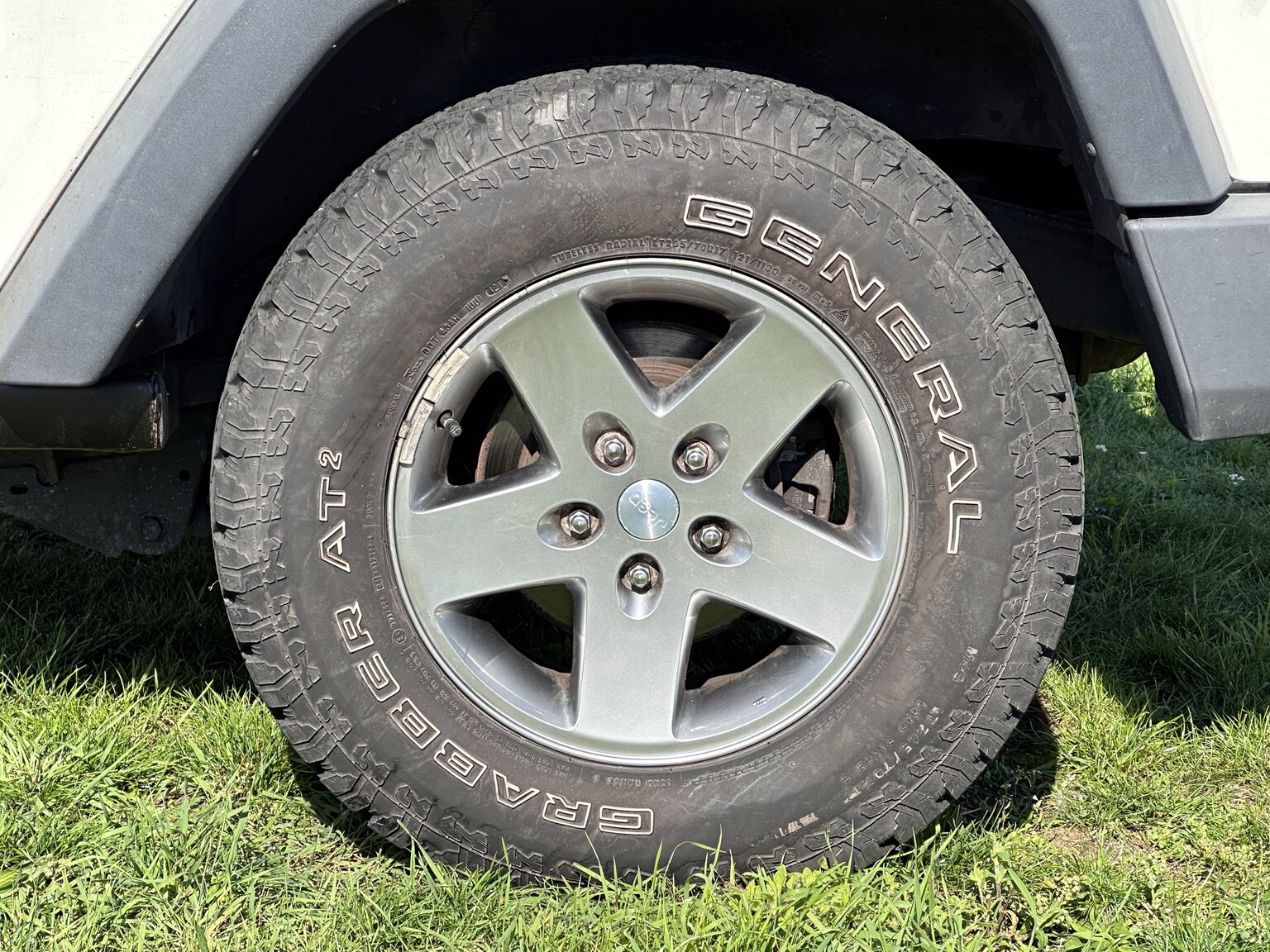 Exteriörbild på 2010 Jeep Wrangler Rubicon (9)