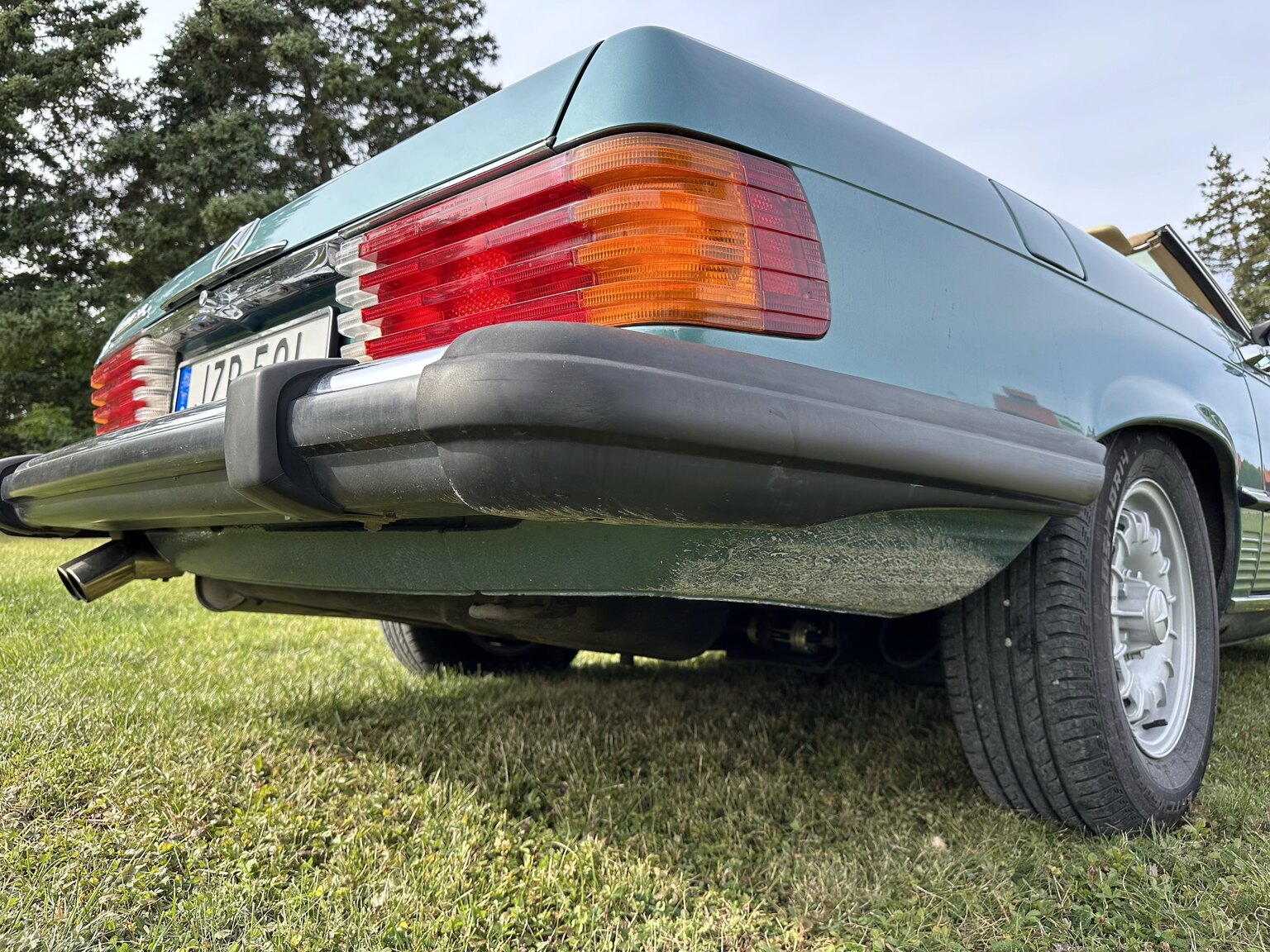 Exteriörbild på 1985 Mercedes-Benz 380 SL