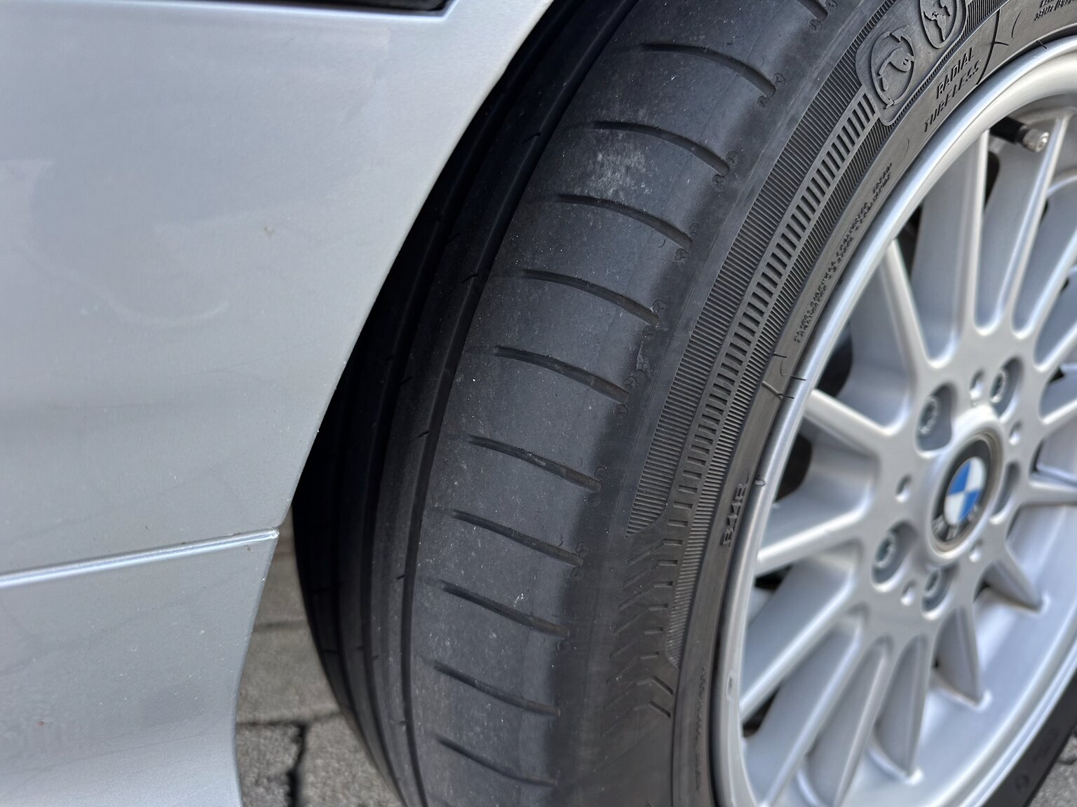 Aussenfoto 1993 BMW 325i Convertible