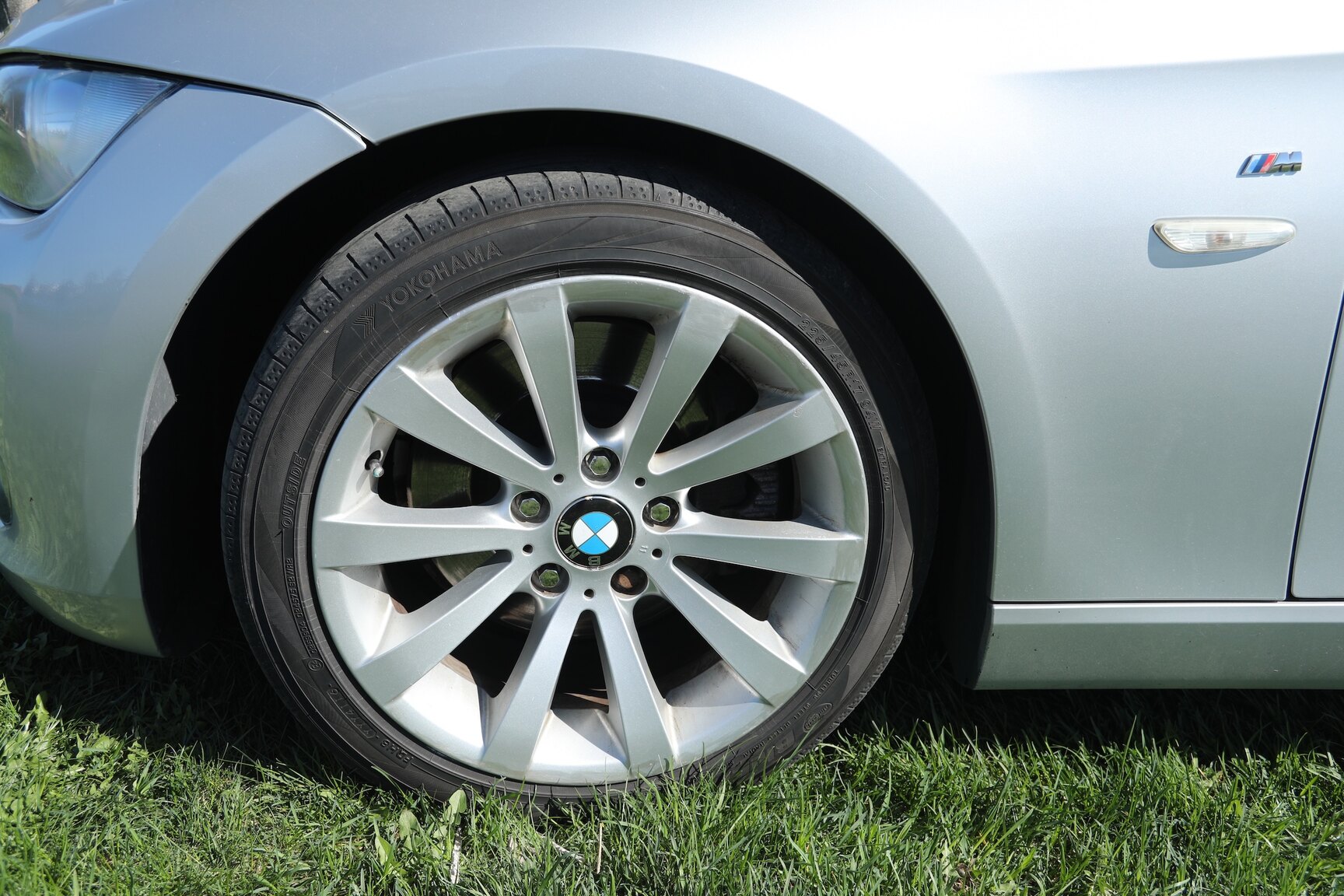 Exterior image of 2008 BMW 325D Cabriolet