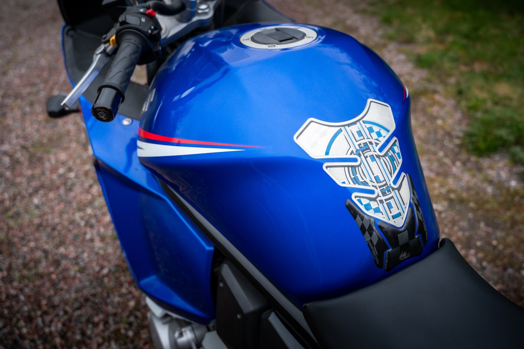 Exterior image of 2008 Suzuki GSX650F (12)