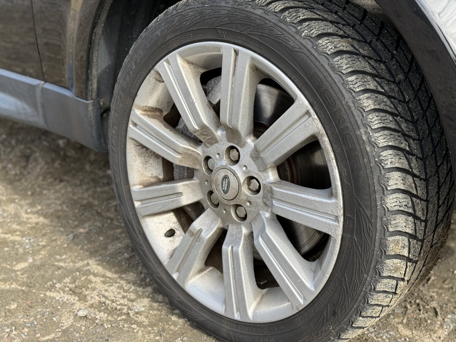 Exteriörbild på 2012 Land Rover Range Rover Sport V8