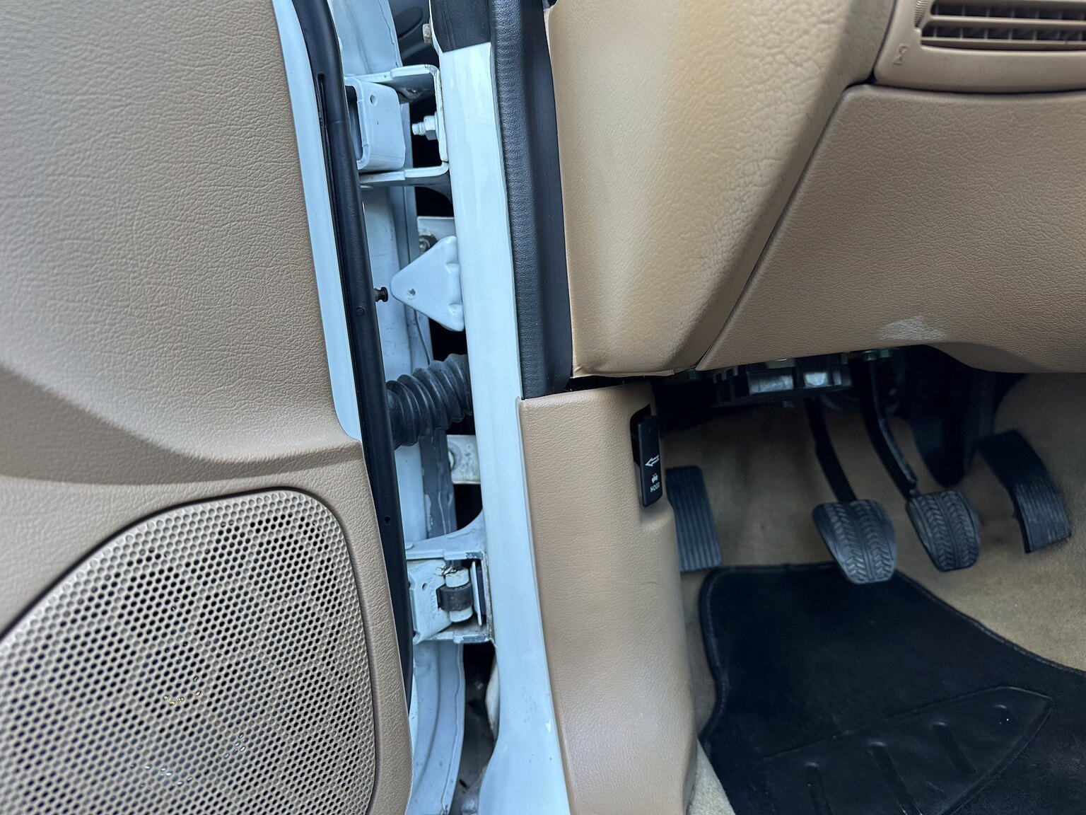 Interior image of 1997 Ford Mustang Saleen S-281 Cobra