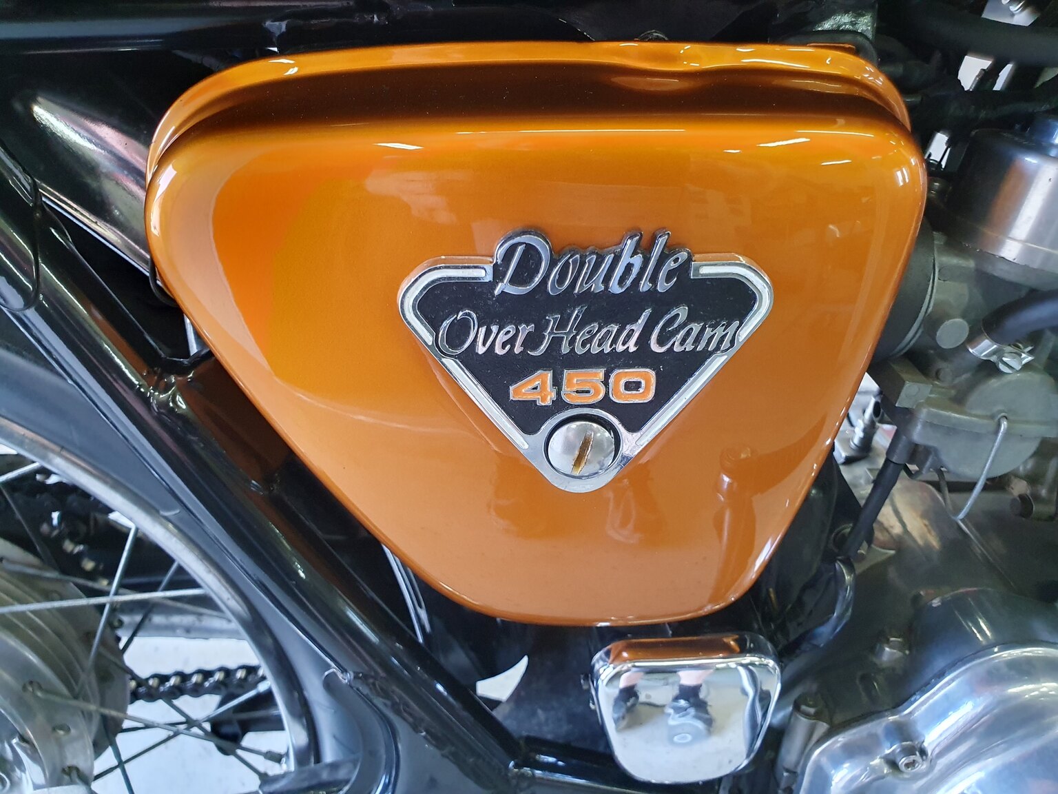 Exterior image of 1971 Honda CB 450 DOHC K3