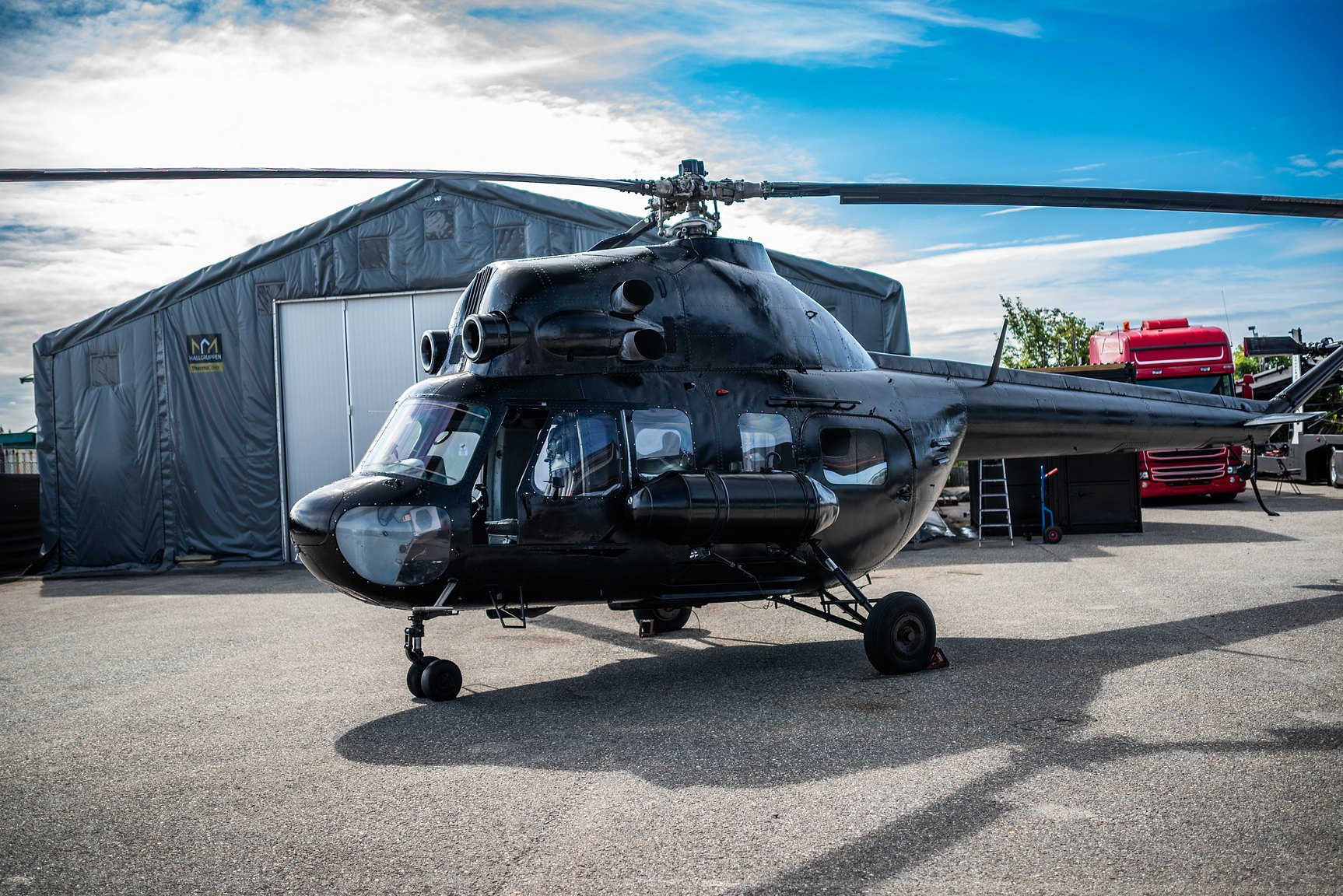 Exteriörbild på 1974 MIL Mi-2