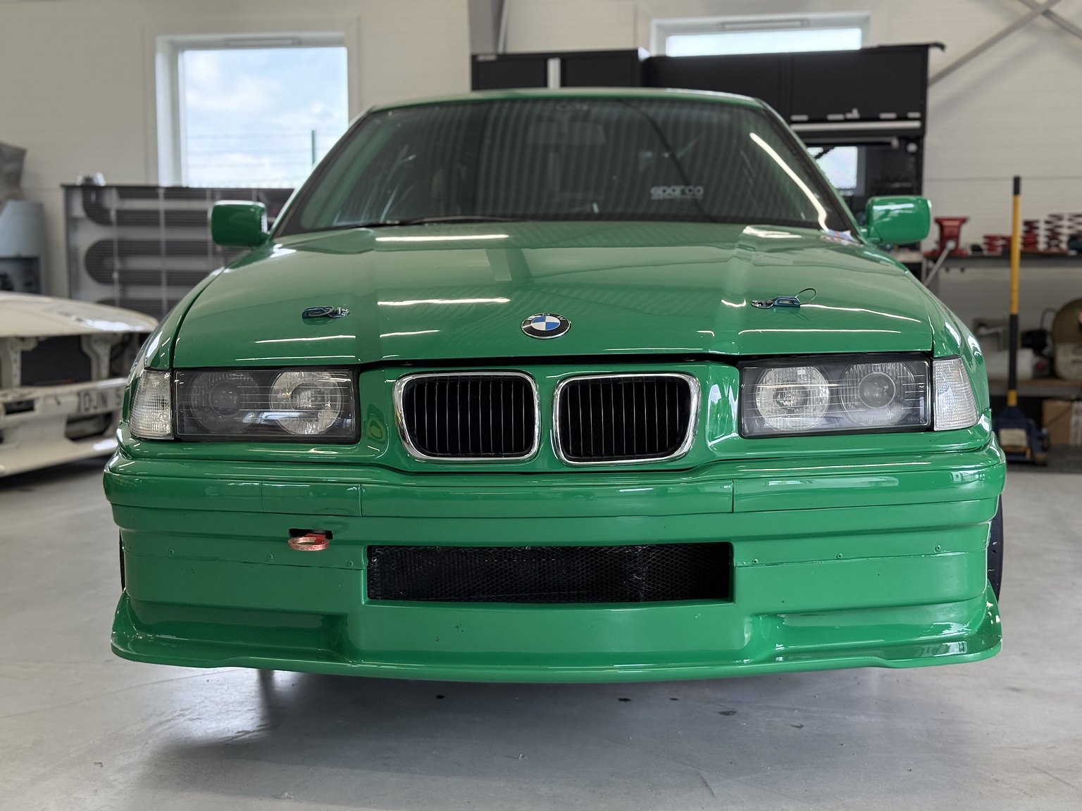 Exterior image of 1993 BMW E36 Super Touring
