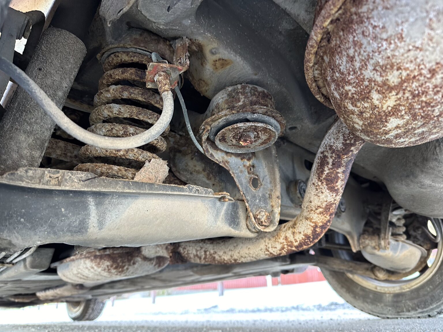 Image of 1990 Mercedes-Benz 200 E mechanics
