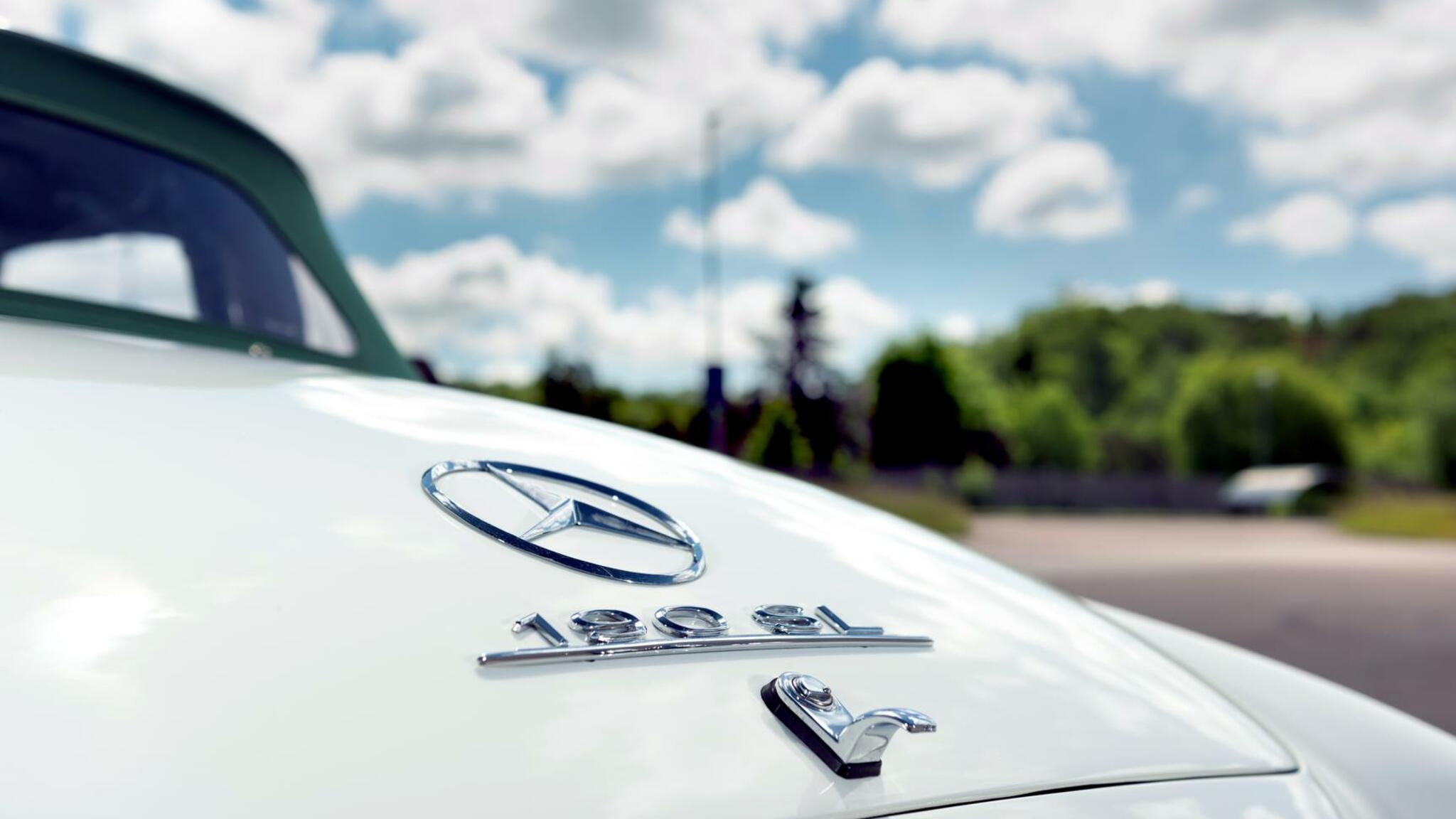 Aussenfoto 1956 Mercedes Benz 190 SL Roadster (44)