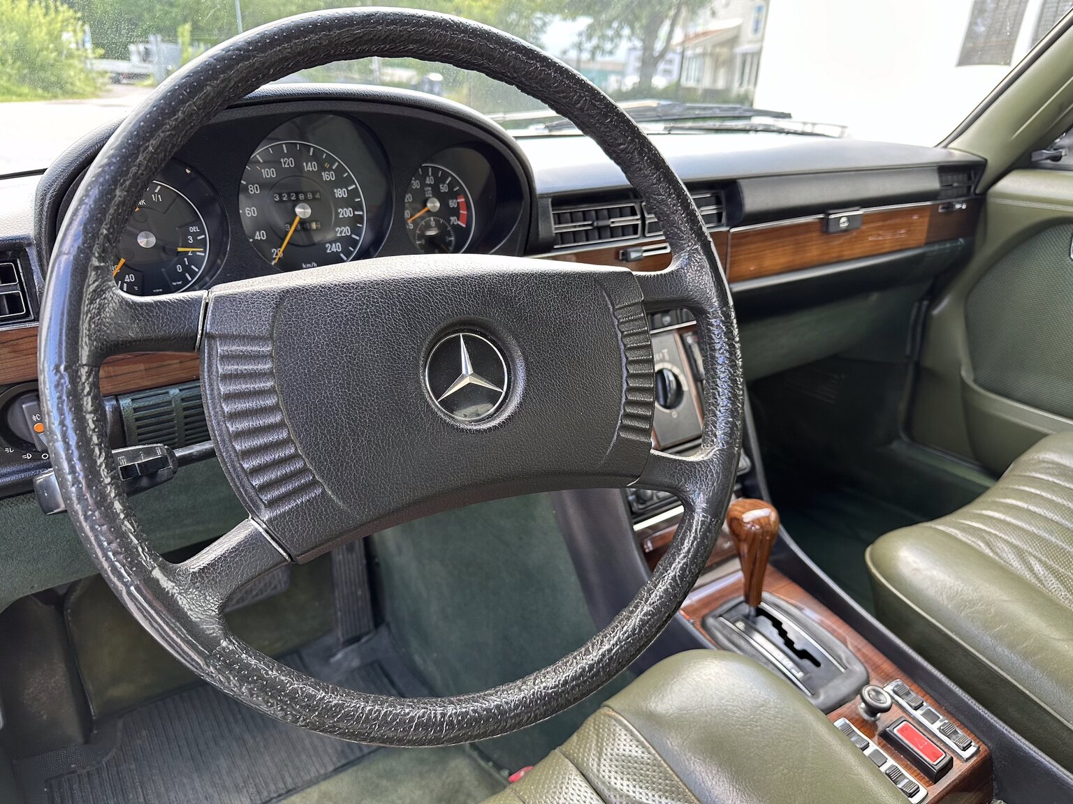 Interiörbild 1975 Mercedes Benz 450 SEL (12)
