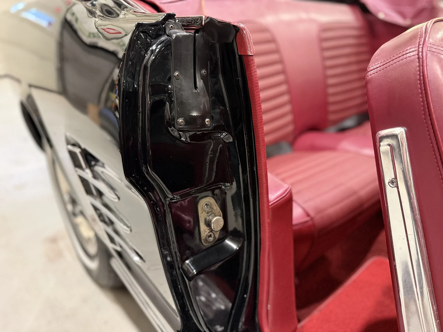 Interior image of 1966 Ford Mustang Convertible (35)