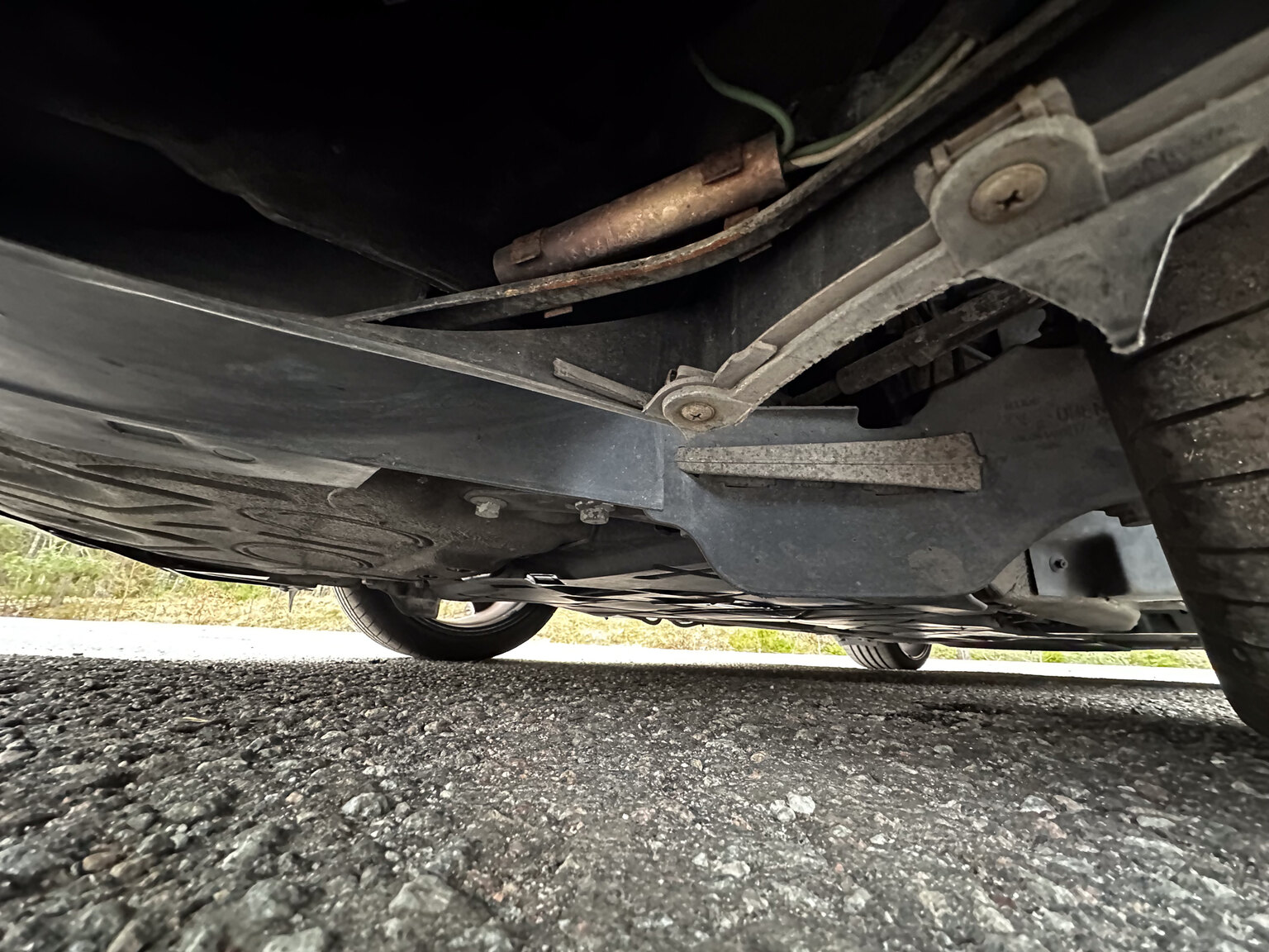 Image of 1999 Porsche 911 Carrera 4 mechanics