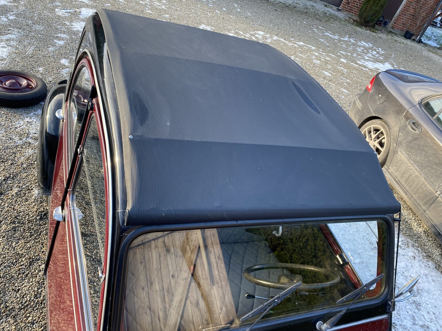 Exterior image of 1986 Citroën 2CV6 Charleston