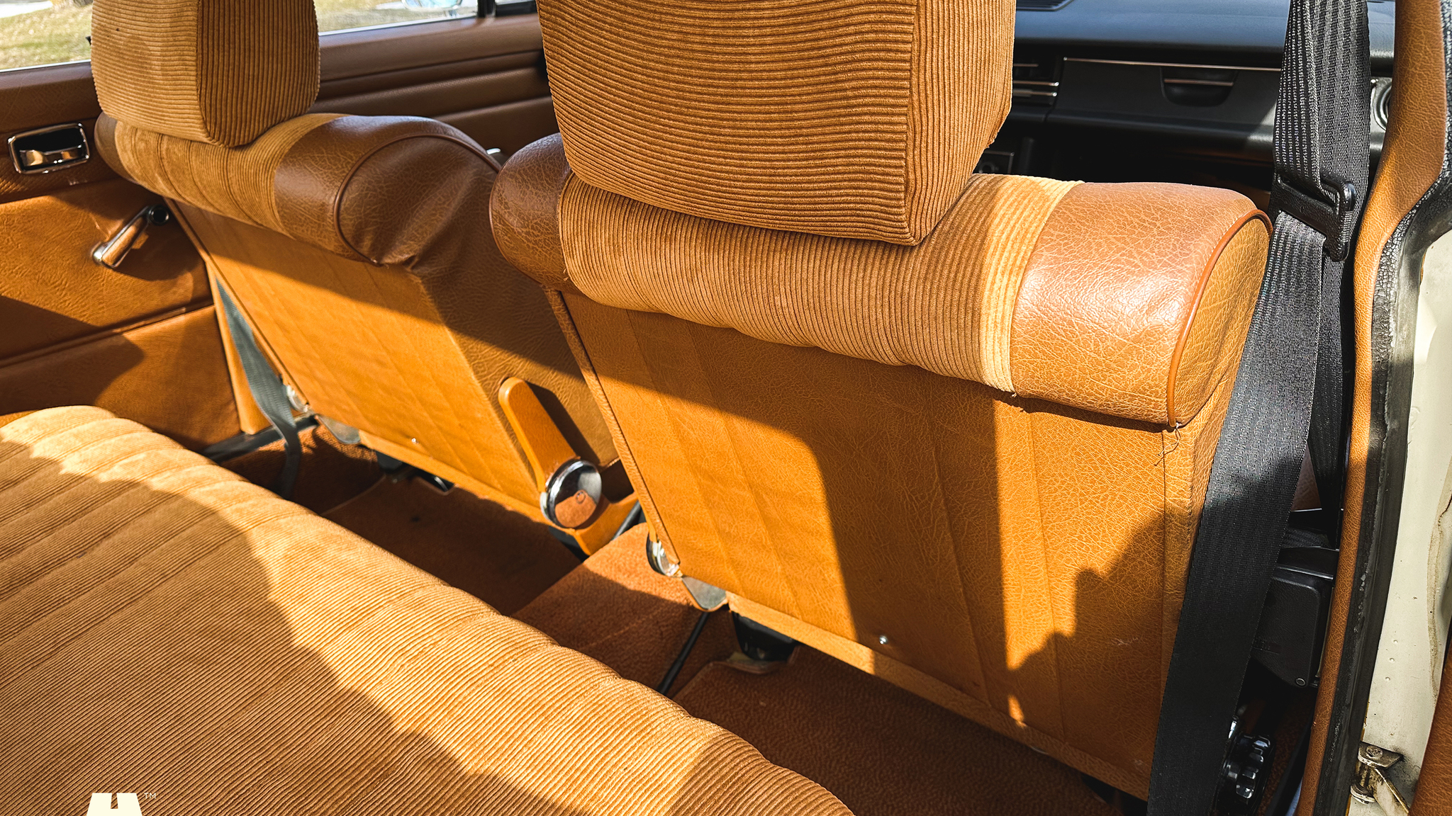 Interiörbild 1972 Mercedes-Benz 200