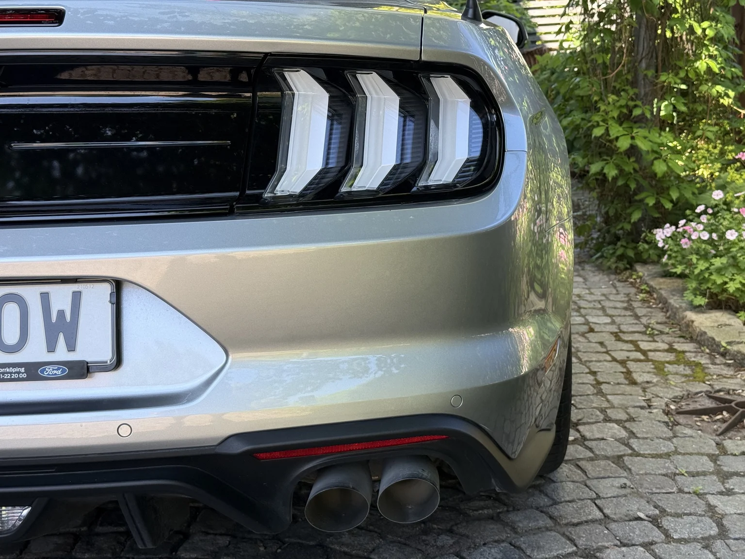 Exterior image of 2021 Ford Mustang GT Cabriolet (32)