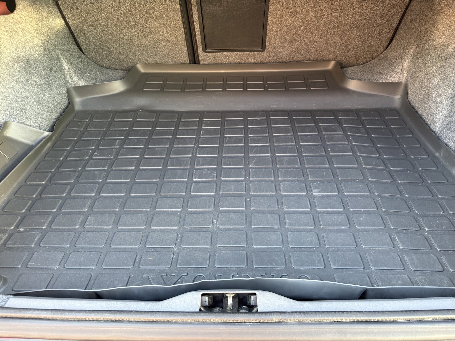 Interior image of 1996 Volvo 850 R