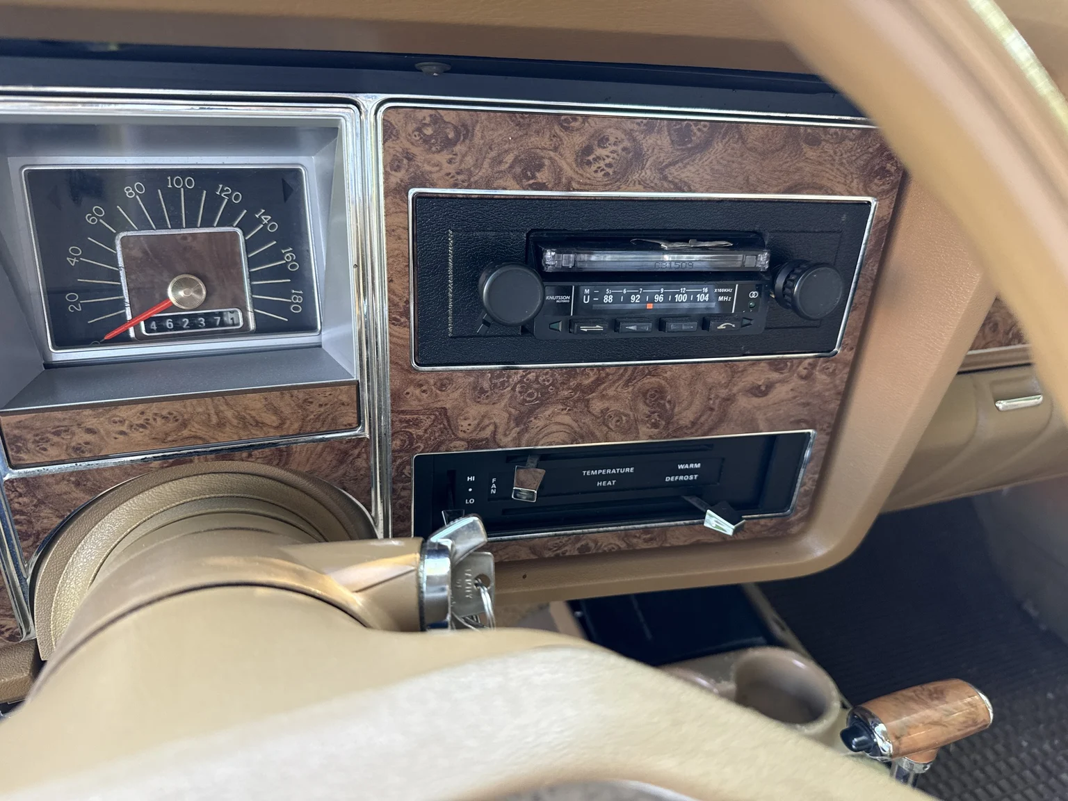 Innenraumfoto von 1975 Mercury Monarch Coupe (36)