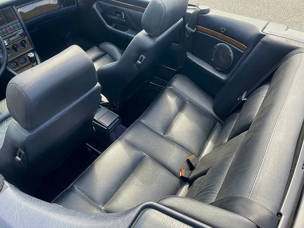 Interiörbild 1994 Audi 80 (2)