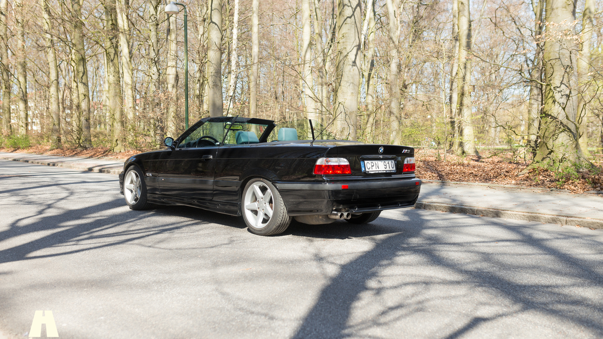 Exterior image of 1996 BMW M3 3.2 Cabriolet (5)