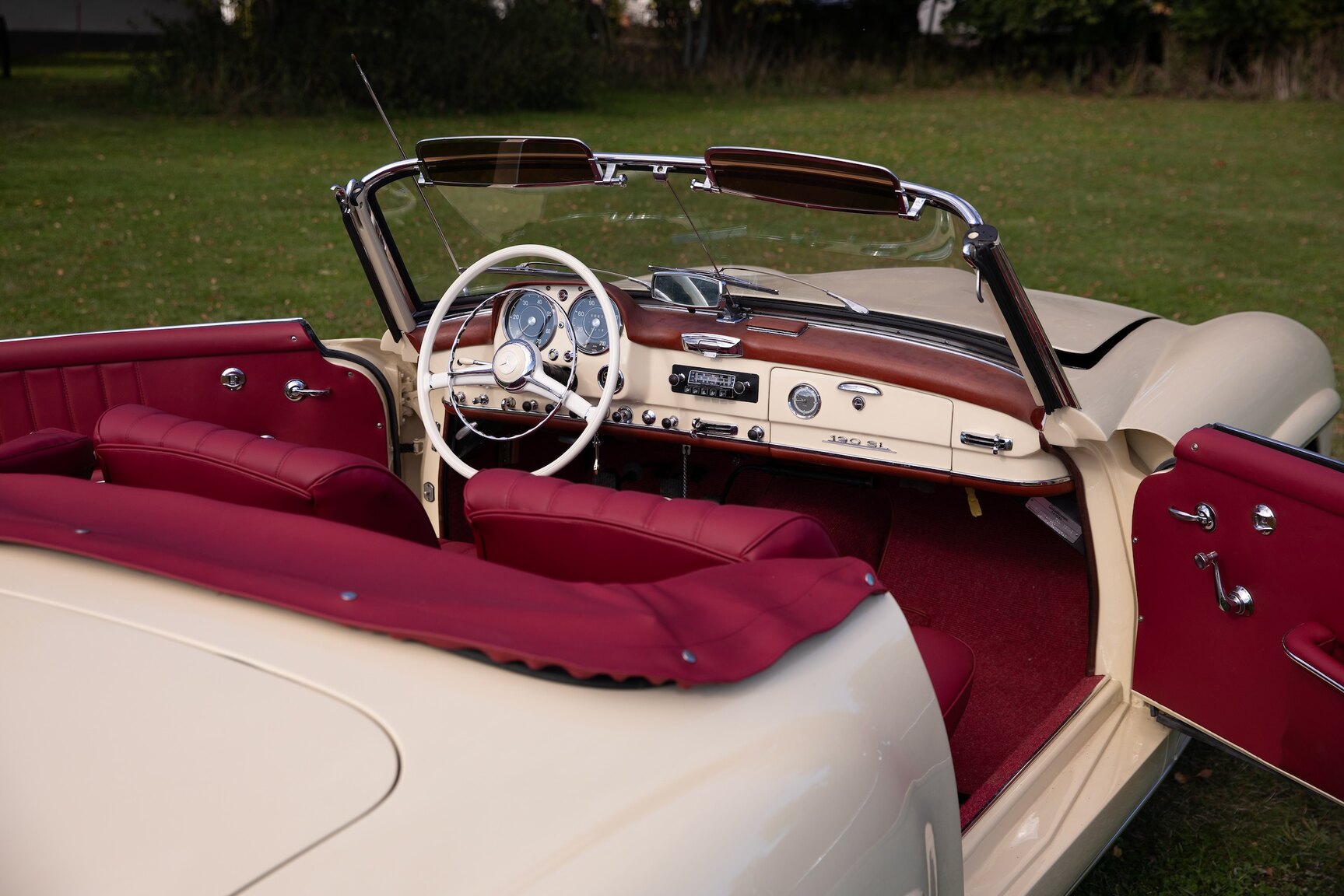 Innenraumfoto von 1958 Mercedes-Benz 190SL