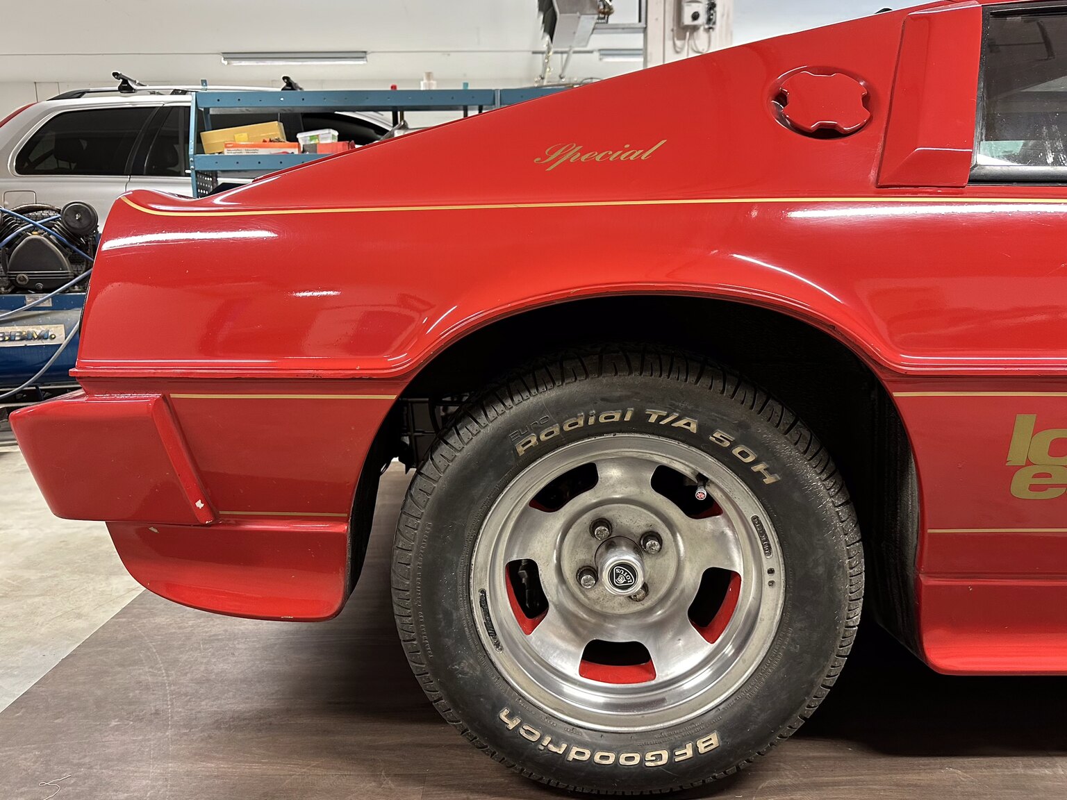 Exteriörbild på 1977 Lotus Esprit S1