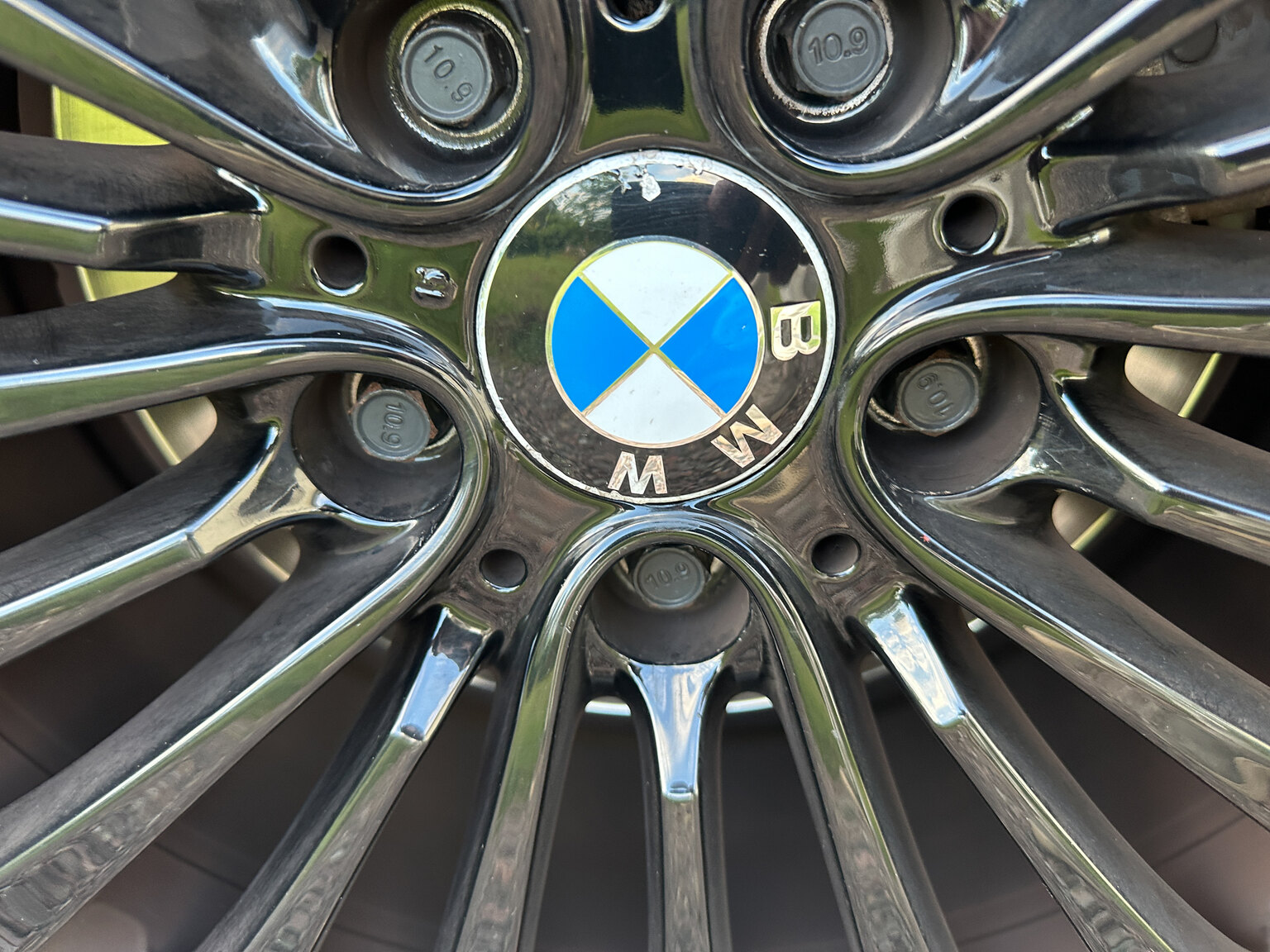 Exteriörbild på 2011 BMW 650i Cabriolet