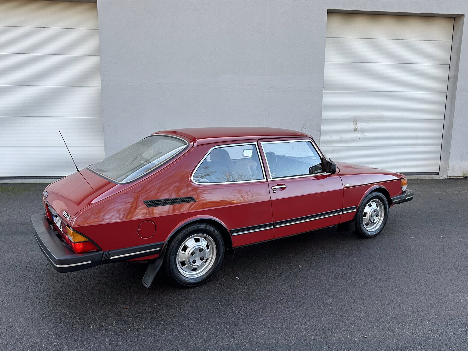 Exteriörbild på 1984 Saab 900 GL (70)