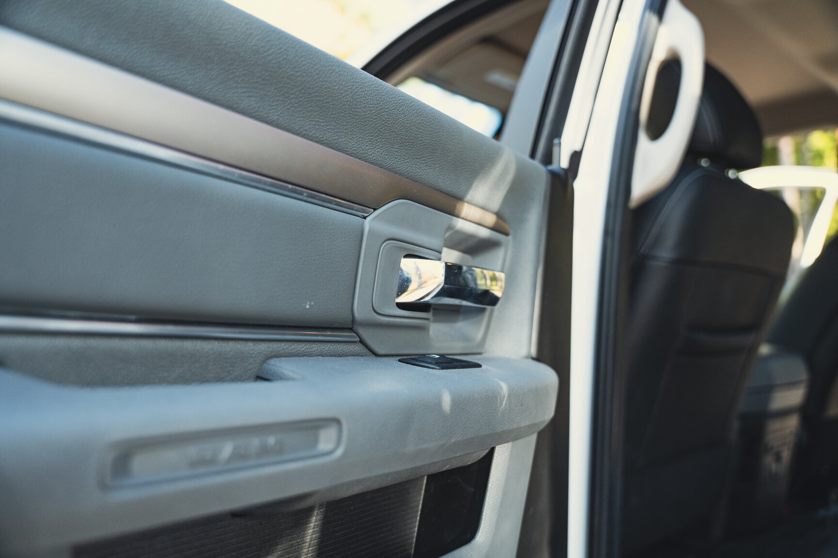 Interior image of 2017 Dodge Ram 1500 AEV (74)