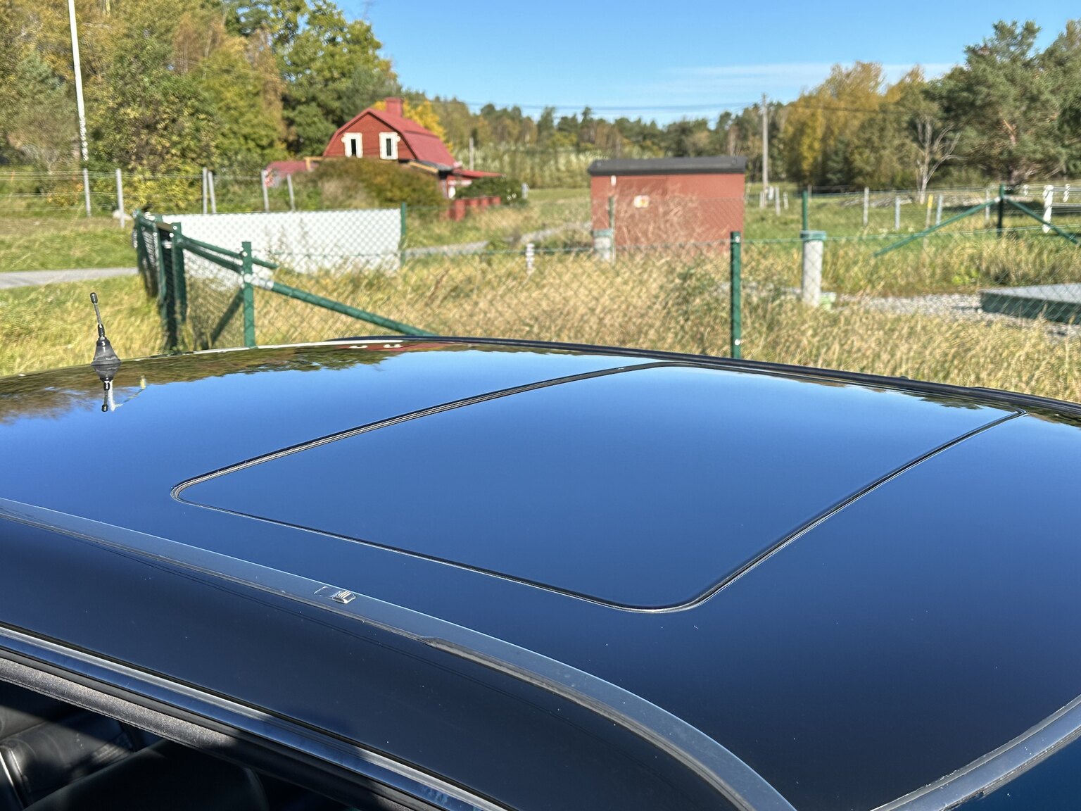 Exteriörbild på 1990 Mercedes-Benz 300 CE 24V