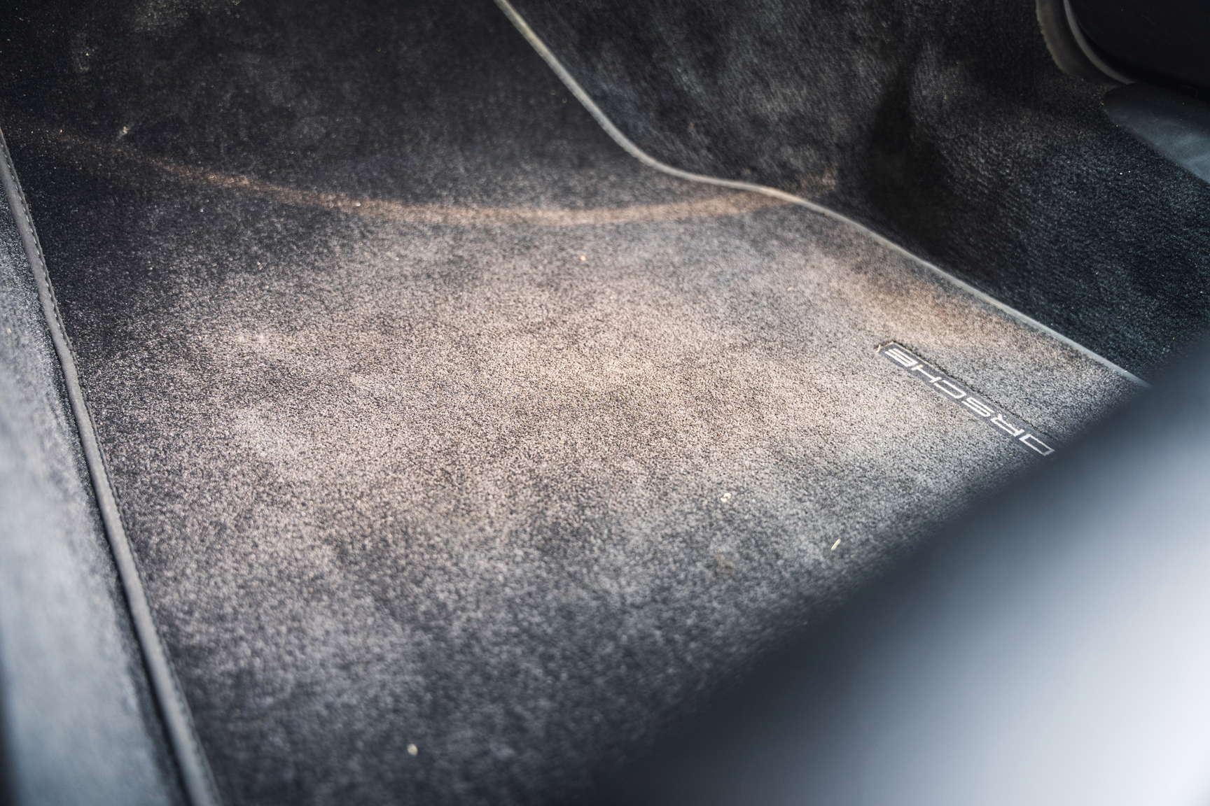 Innenraumfoto von 2009 Porsche 997.2 C2S Manuell (25)