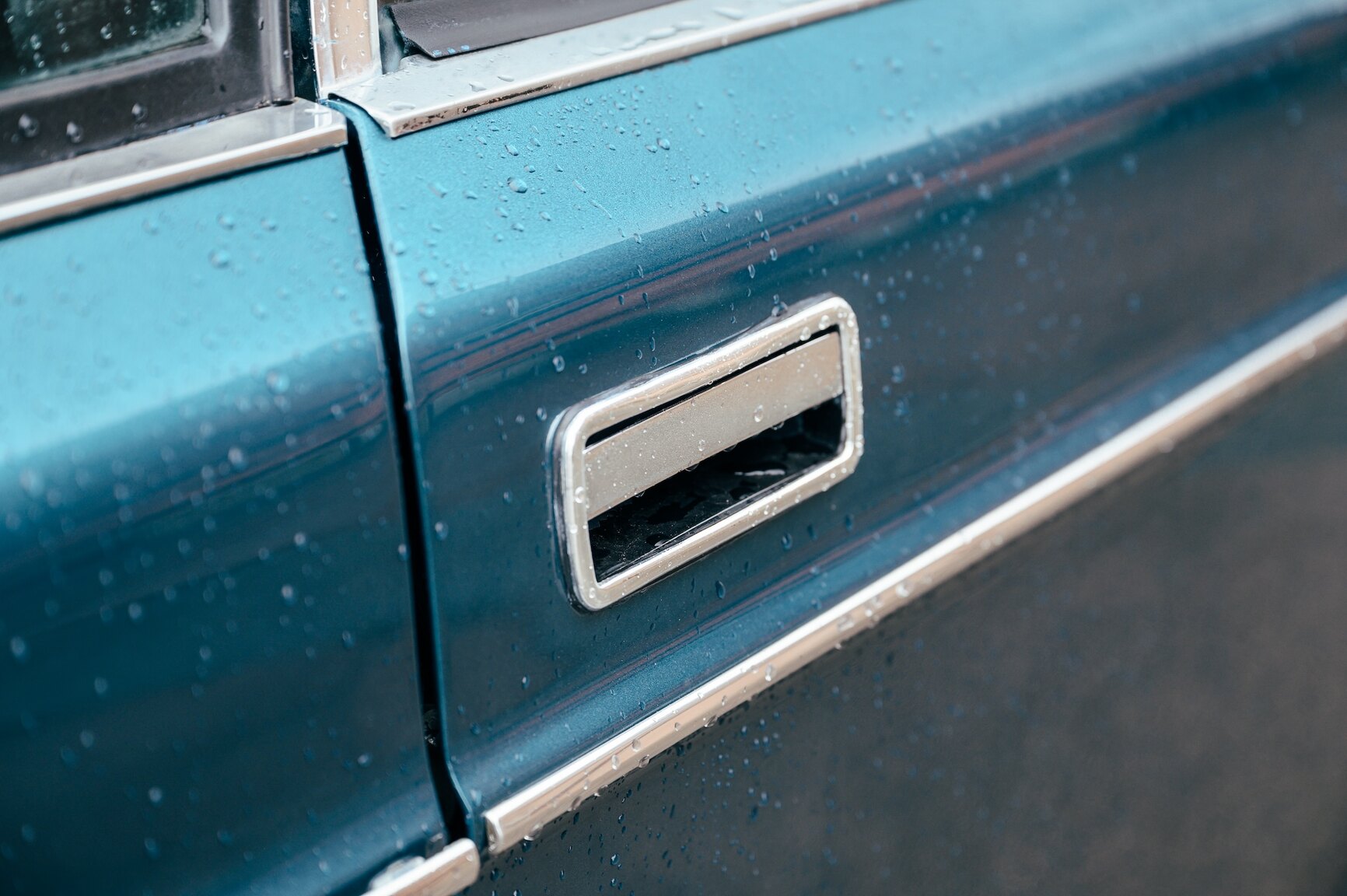 Exteriörbild på 1973 Volvo 164E 3.2