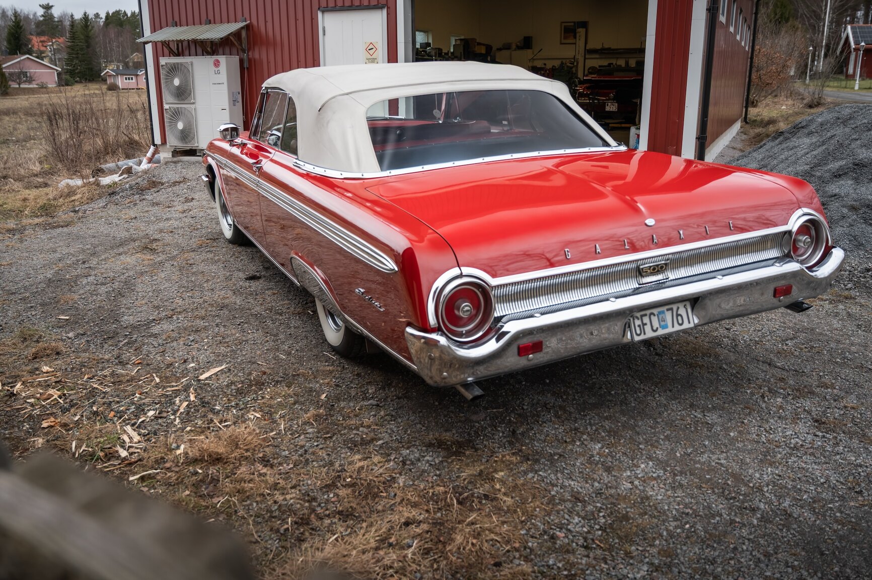Exterior image of 1962 Ford Galaxie 500 Sunliner
