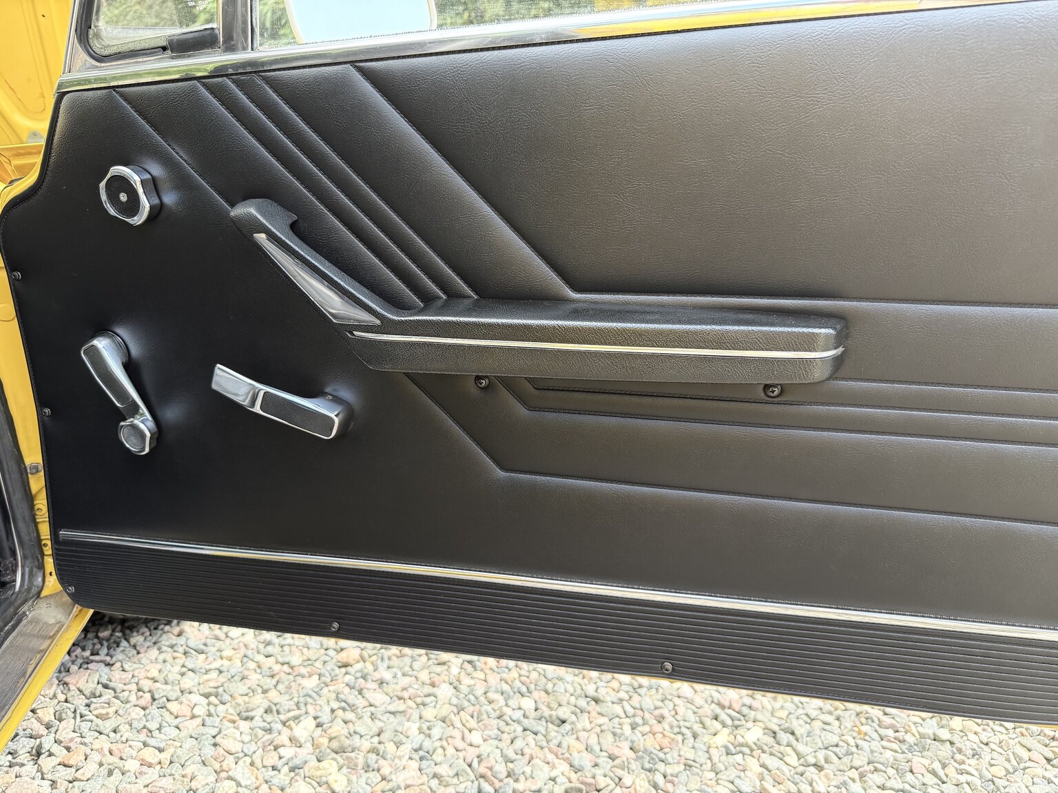 Interior image of 1974 Alfa Romeo GT 1600 Junior