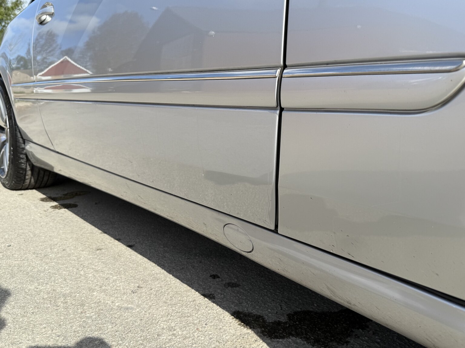 Exterior image of 2000 Mercedes-Benz CL 500