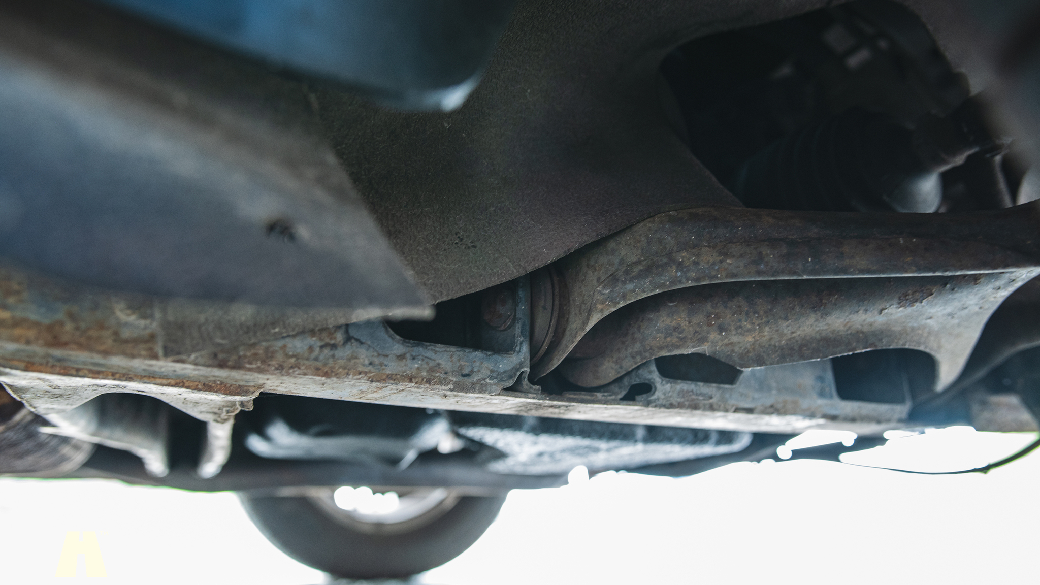 Image of 1985 Pontiac Fiero GT mechanics (15)