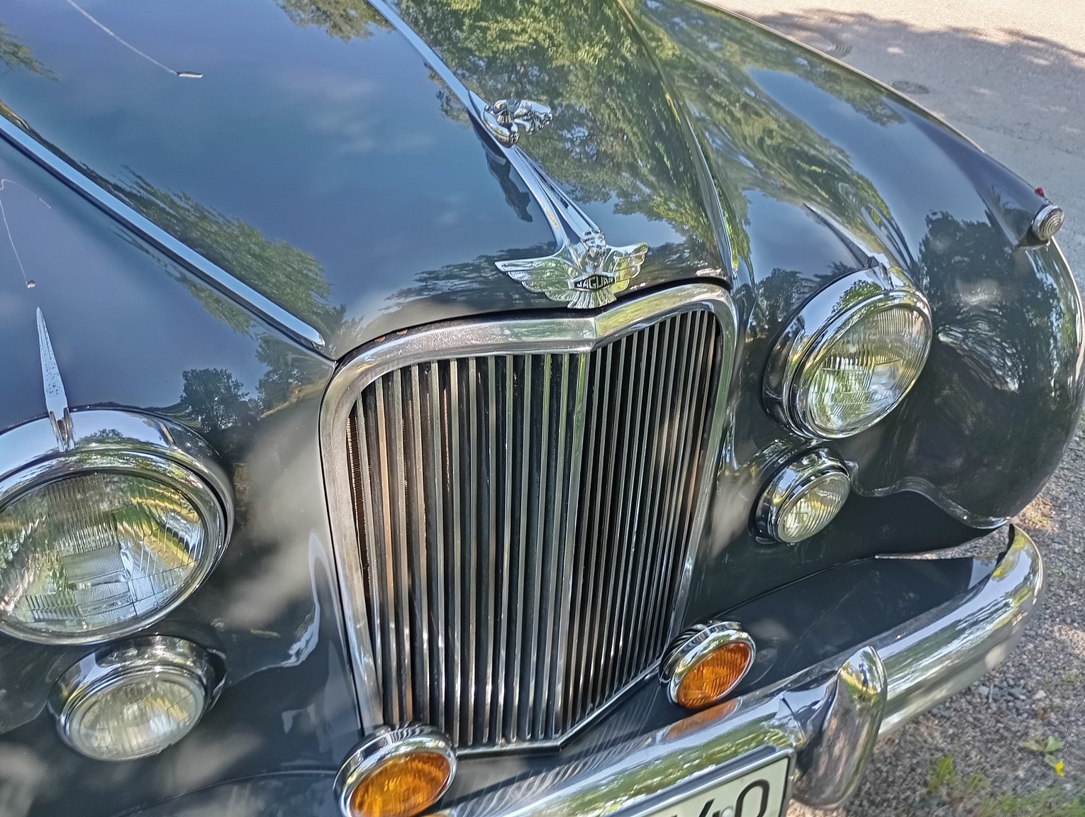 Exterior image of 1954 Jaguar Mark VII