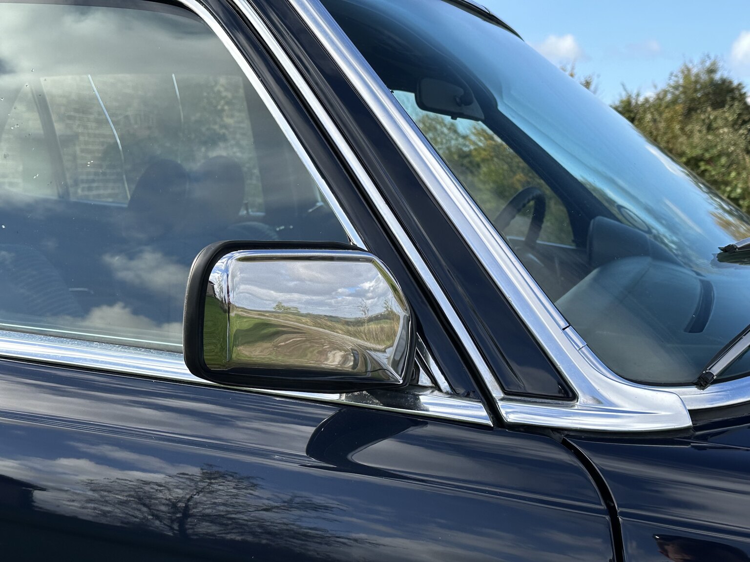 Exteriörbild på 1975 Mercedes-Benz 450 SEL 6.9 Bepansrad 