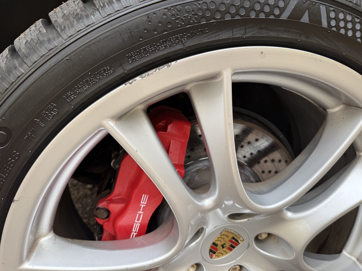 Exteriörbild på 2008 Porsche Cayenne GTS 6-växlad Manuell